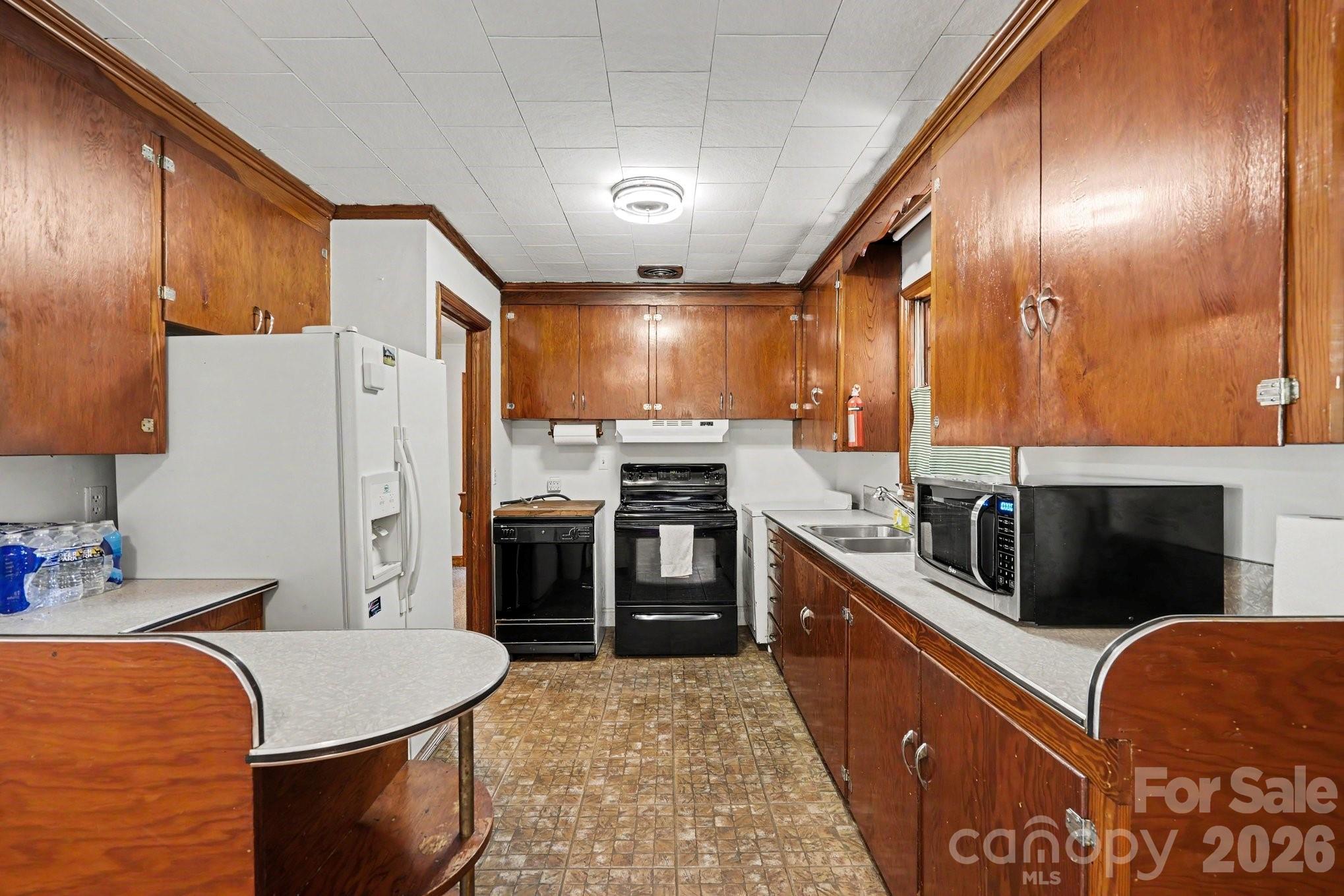 211 White Street — Gastonia