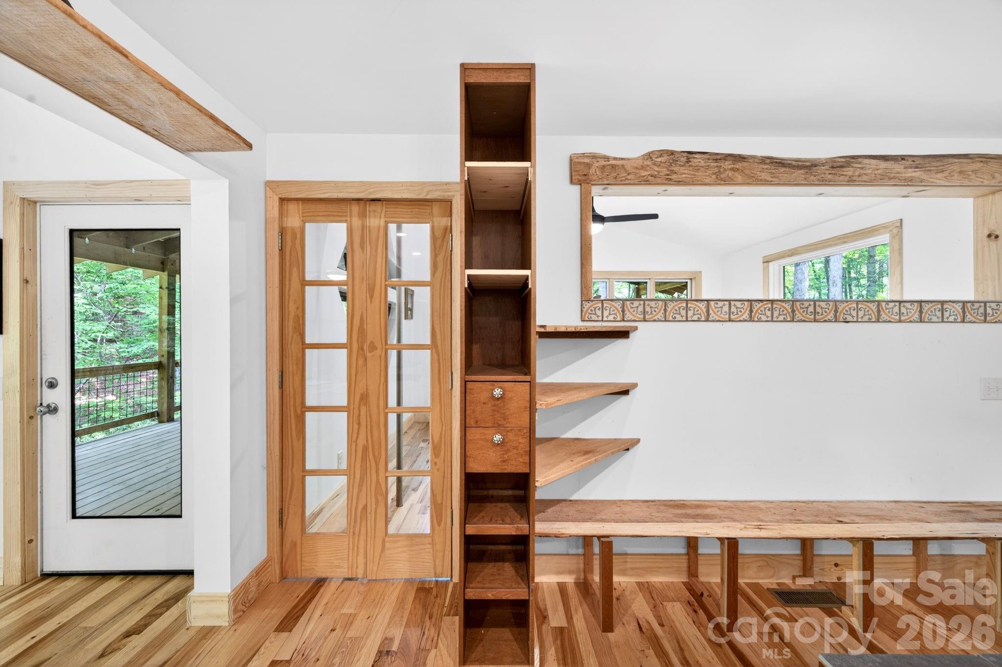 378 Dobson View Drive — Nebo