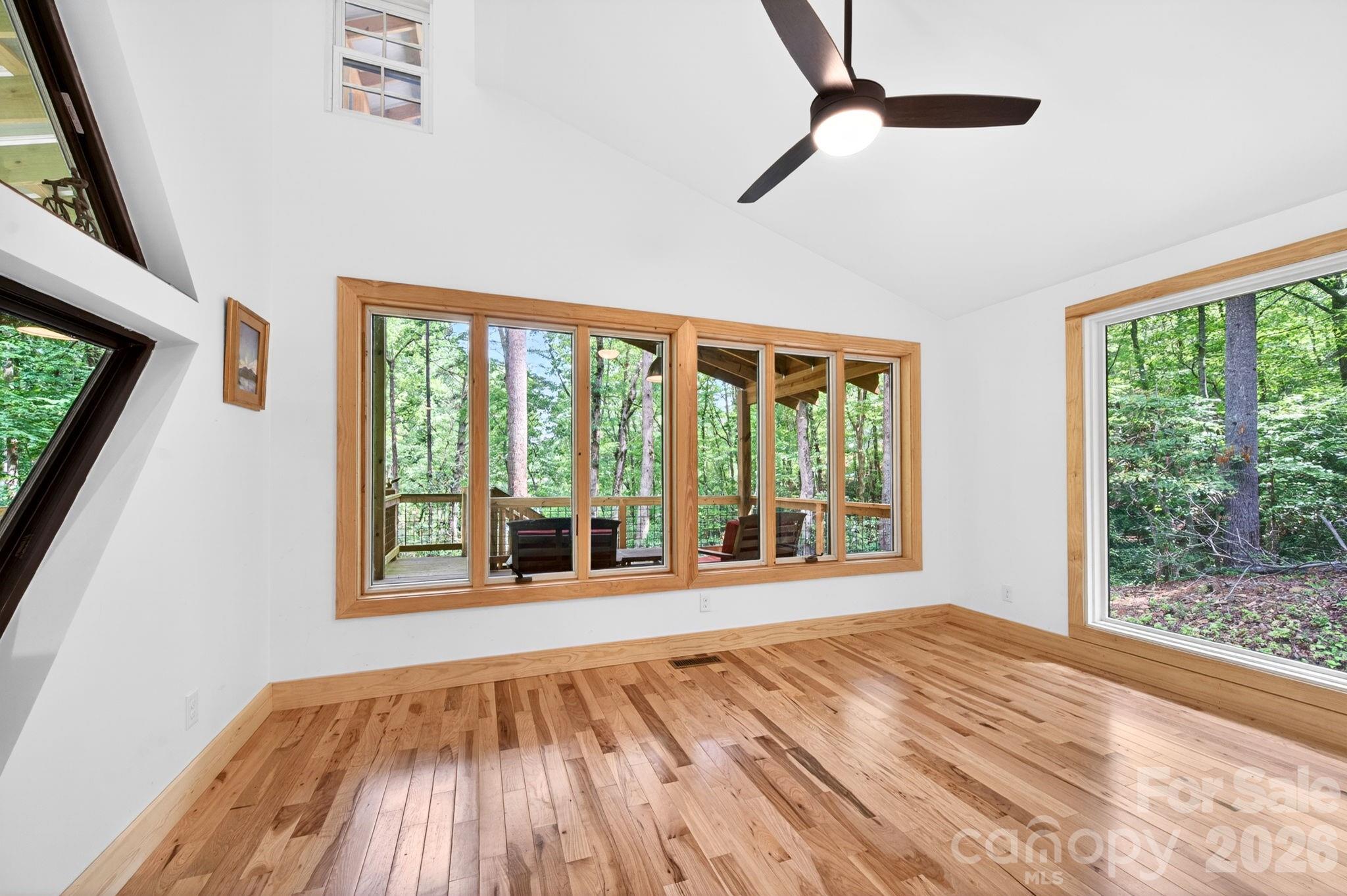 378 Dobson View Drive — Nebo