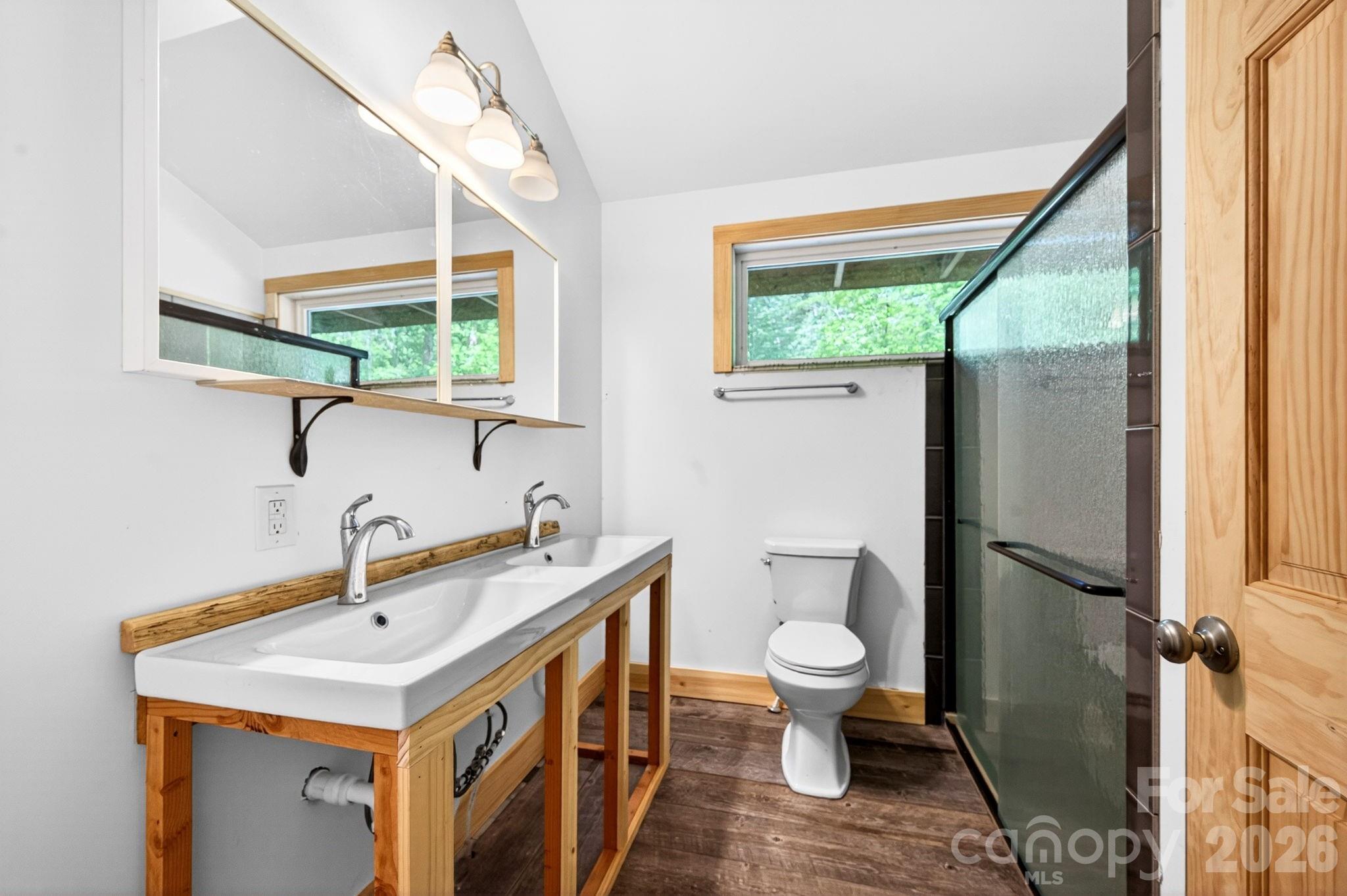 378 Dobson View Drive — Nebo