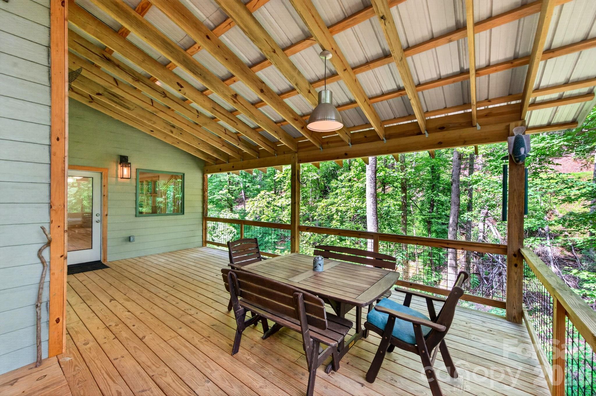 378 Dobson View Drive — Nebo