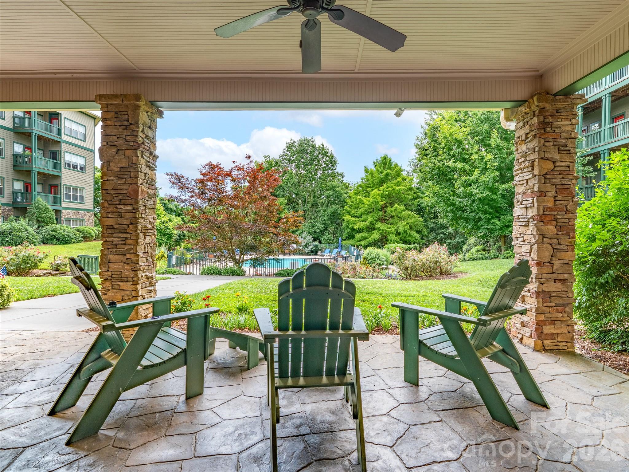 9 Kenilworth Knoll #108 — Asheville