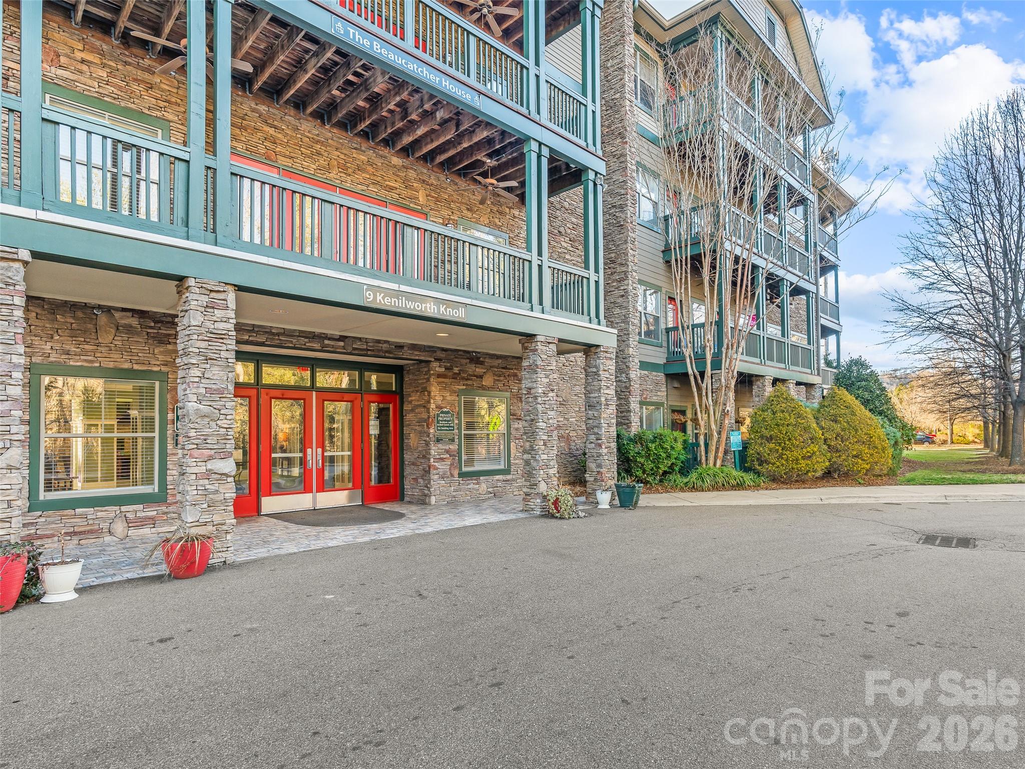9 Kenilworth Knoll #108 — Asheville
