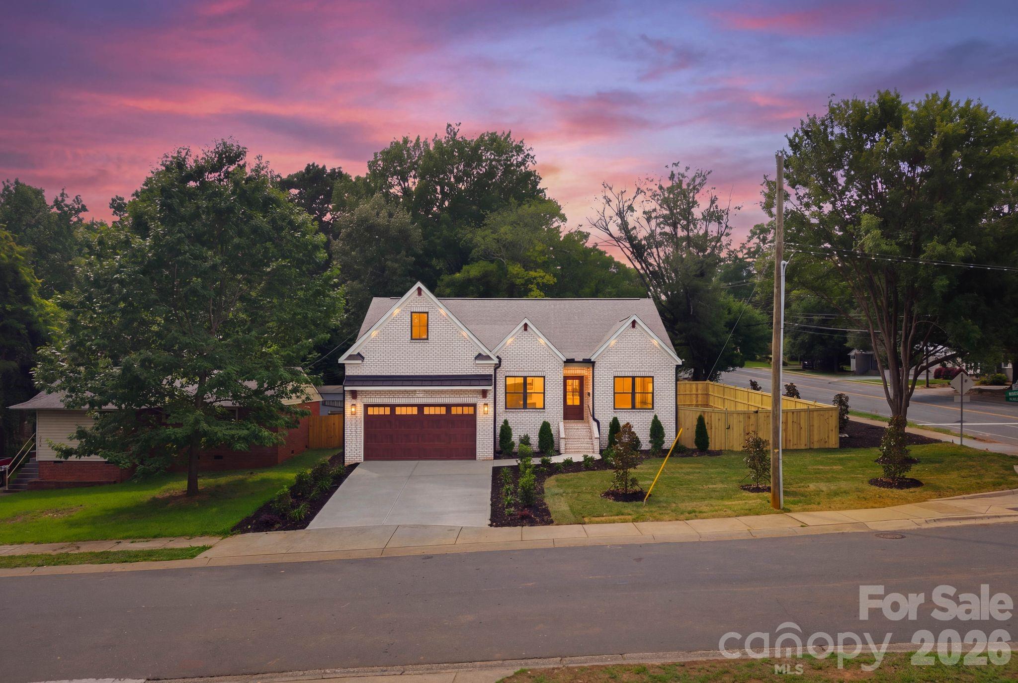 4704 Murrayhill Road — Charlotte