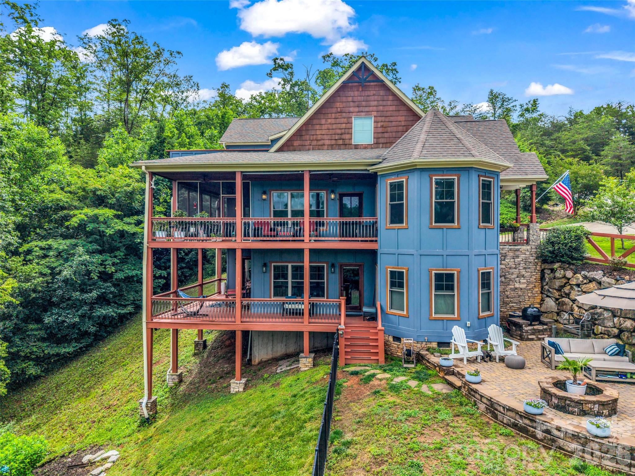 334 Willow Top Lane — Lake Lure