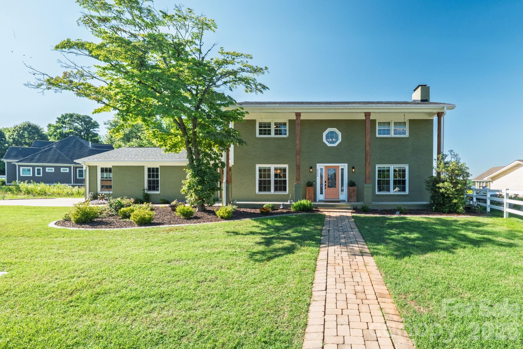8005 Island View Court — Denver