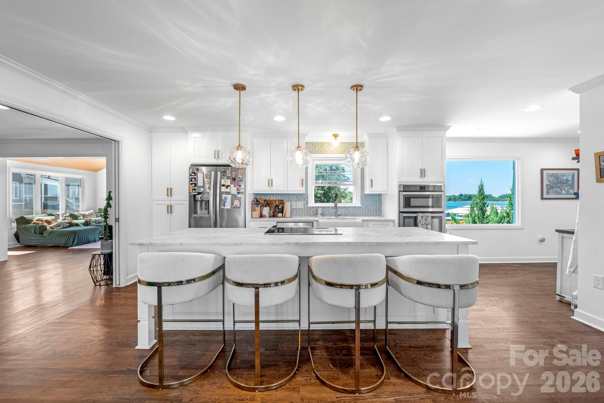 8005 Island View Court — Denver