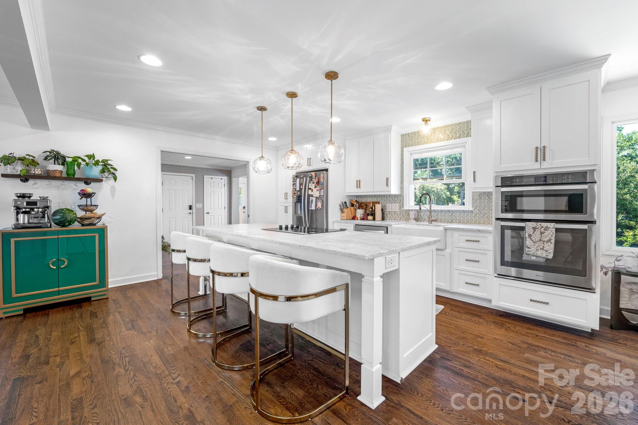 8005 Island View Court — Denver