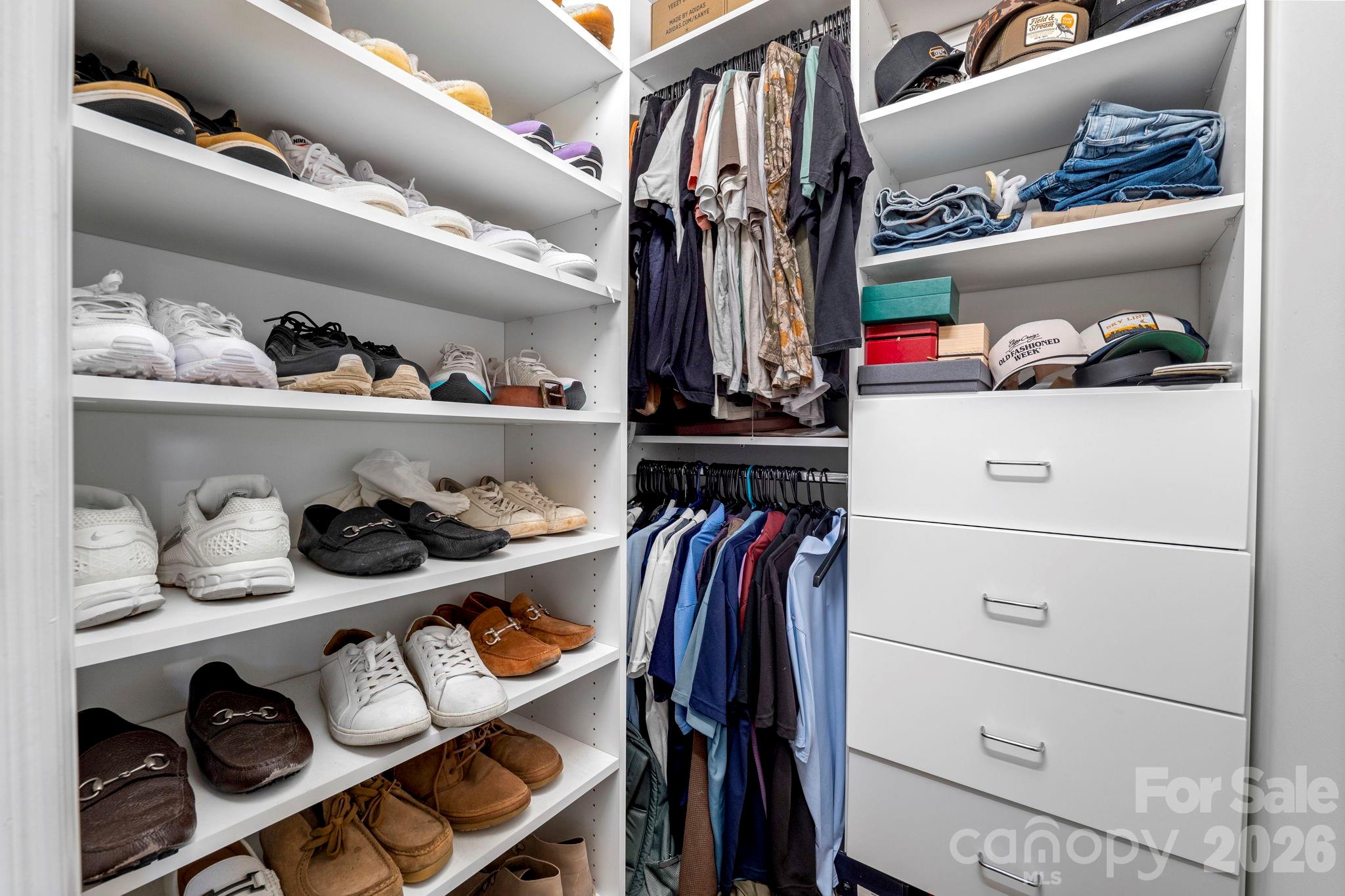 8005 Island View Court — Denver