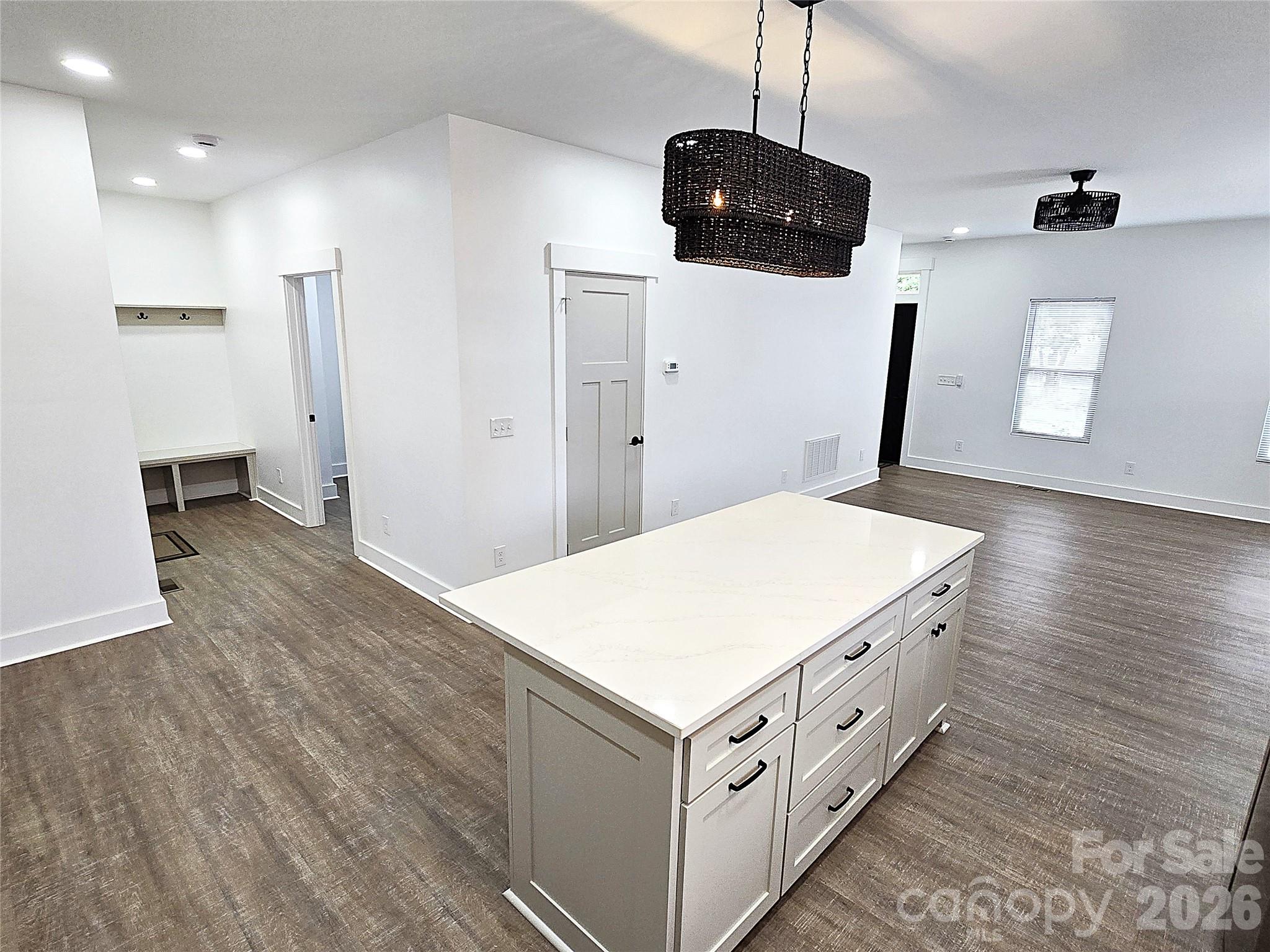 774 8th Street NE — Hickory