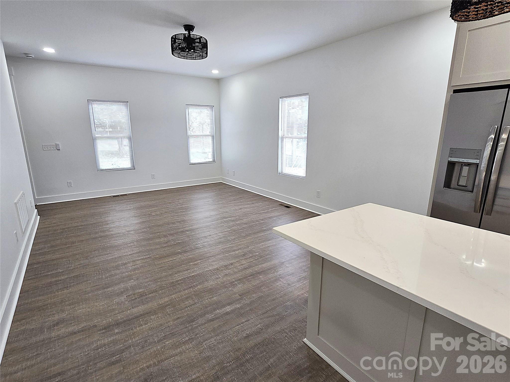 774 8th Street NE — Hickory