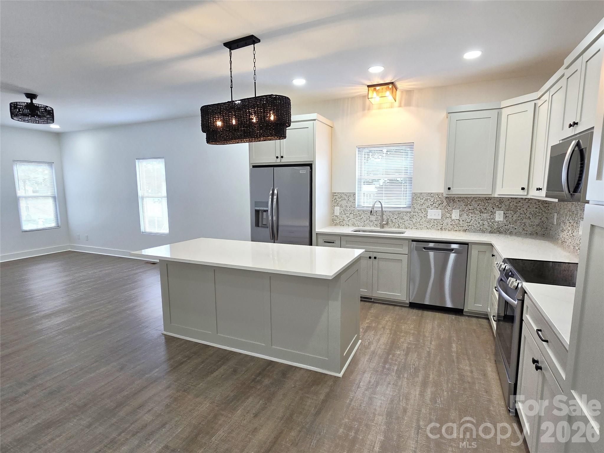 774 8th Street NE — Hickory