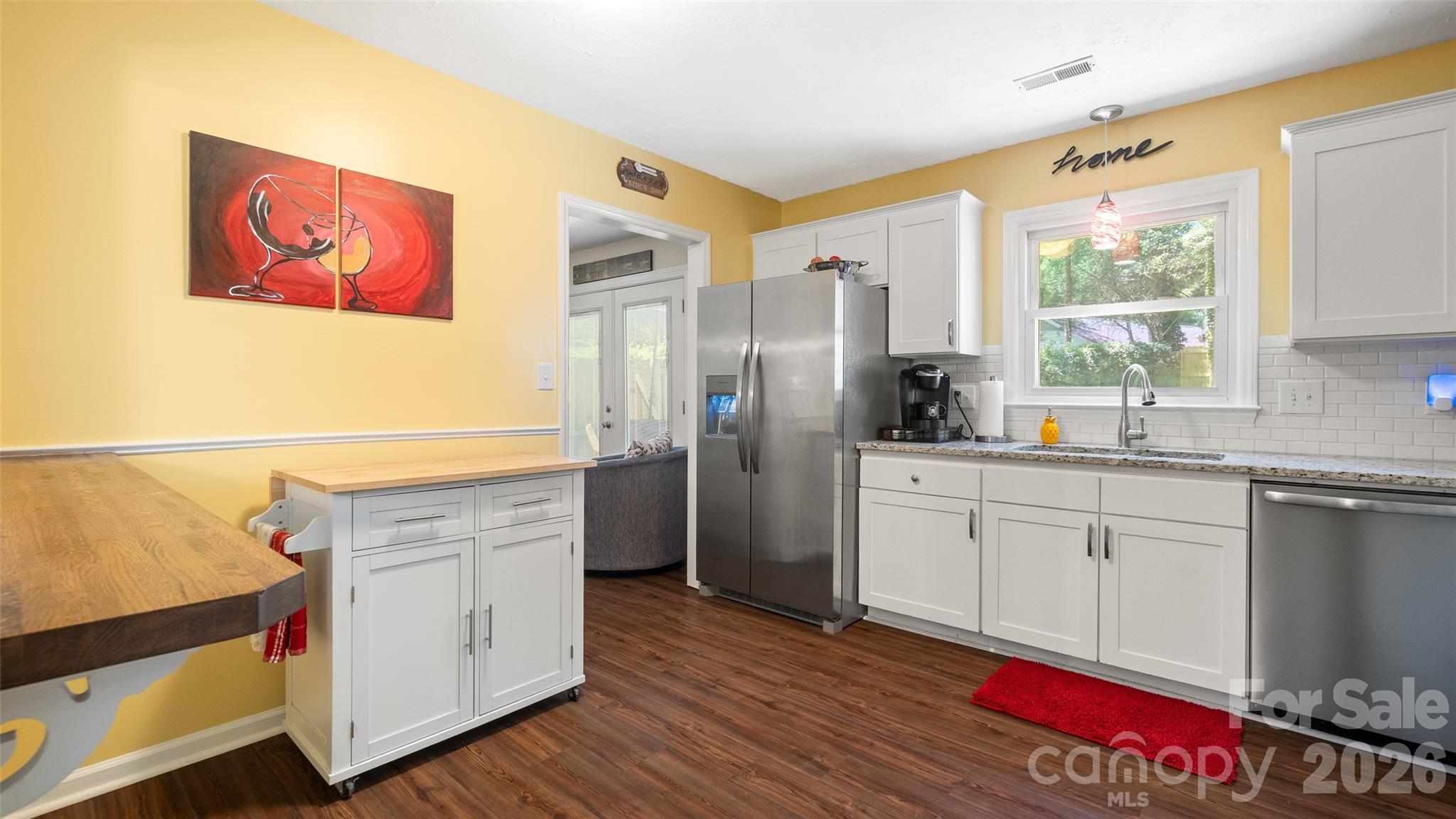 9126 Essen Lane — Charlotte