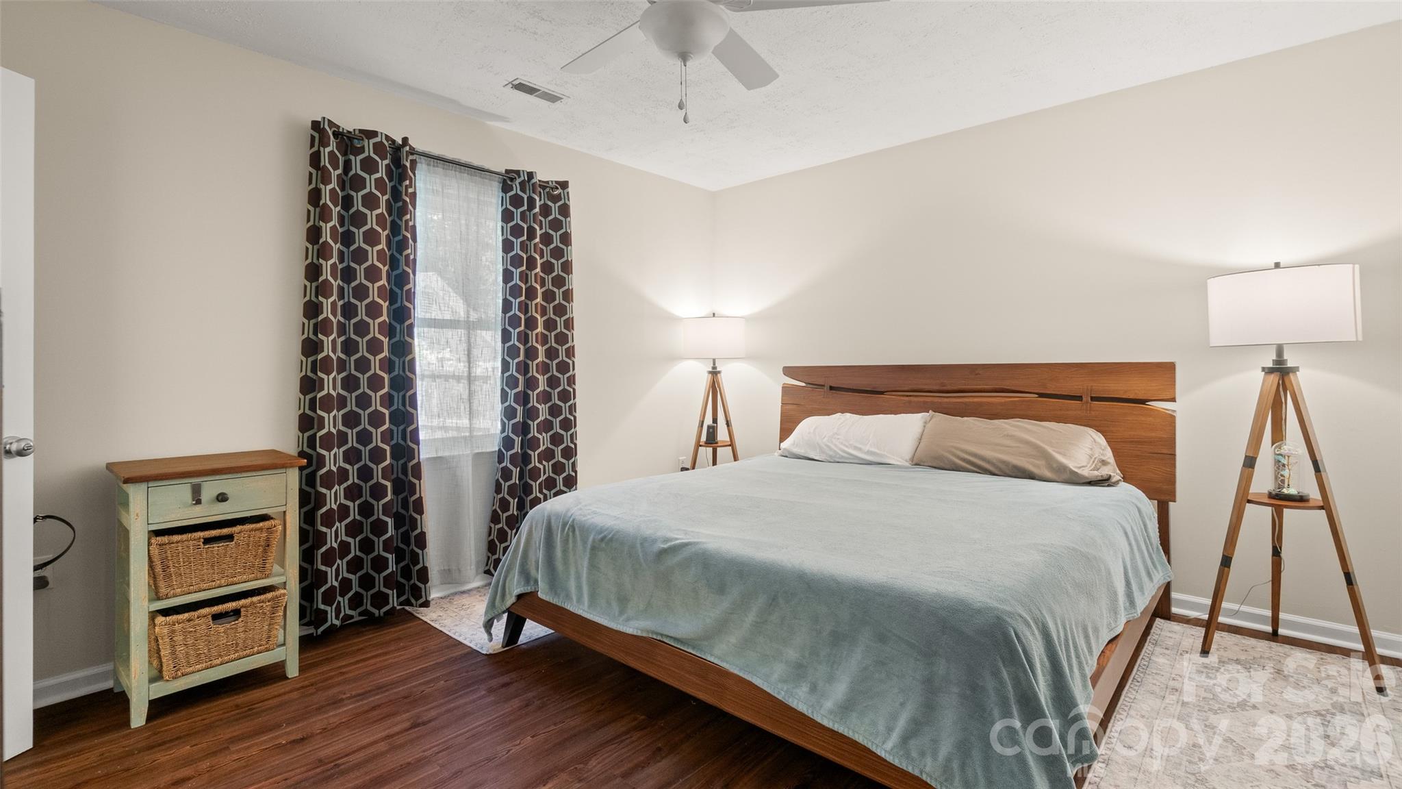 9126 Essen Lane — Charlotte