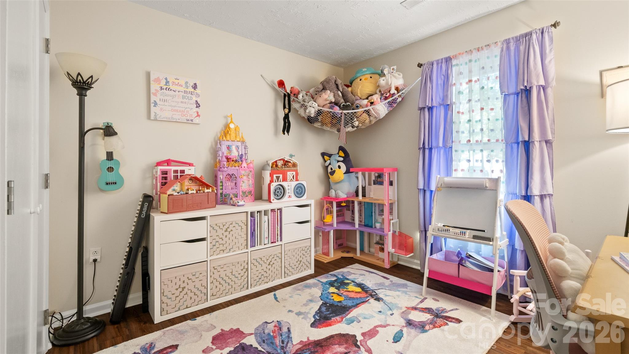 9126 Essen Lane — Charlotte