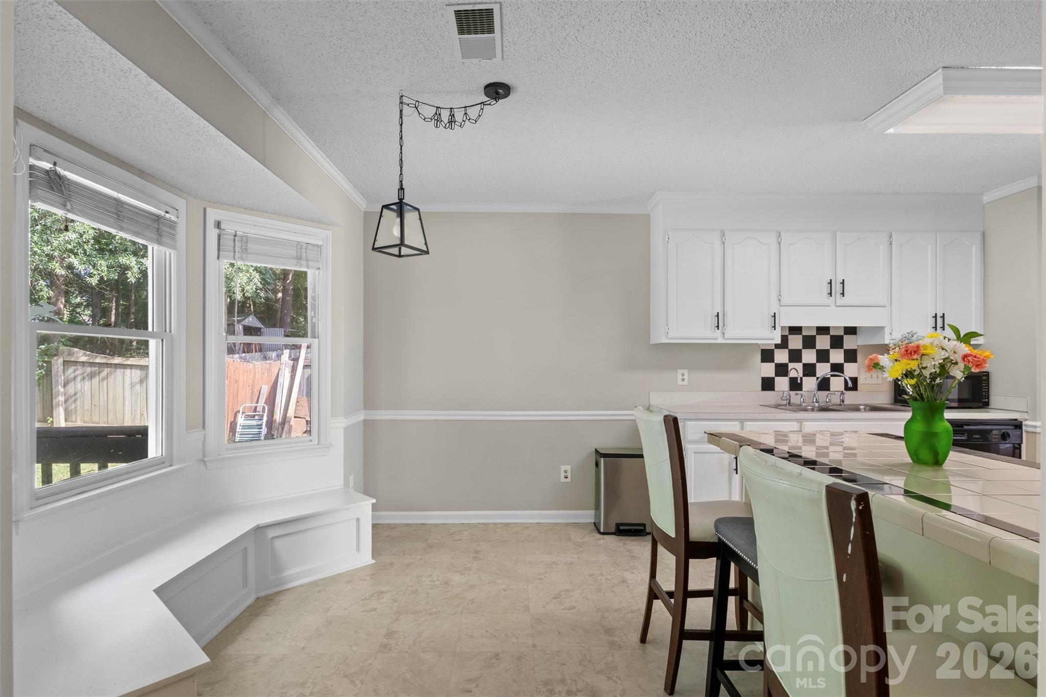8704 Hornwood Court — Charlotte