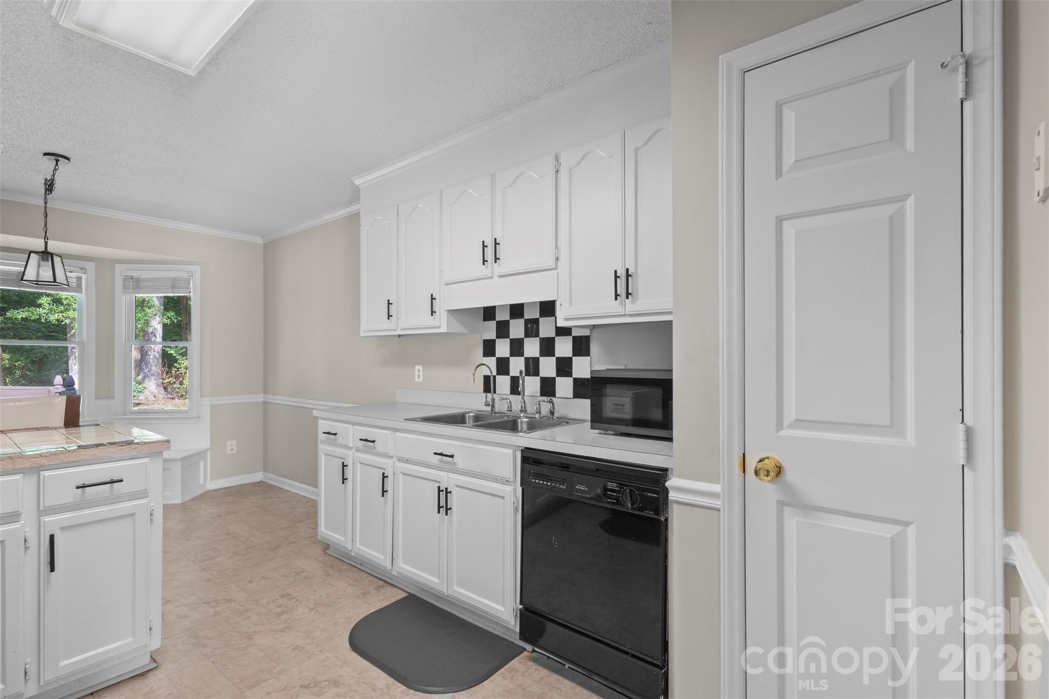 8704 Hornwood Court — Charlotte