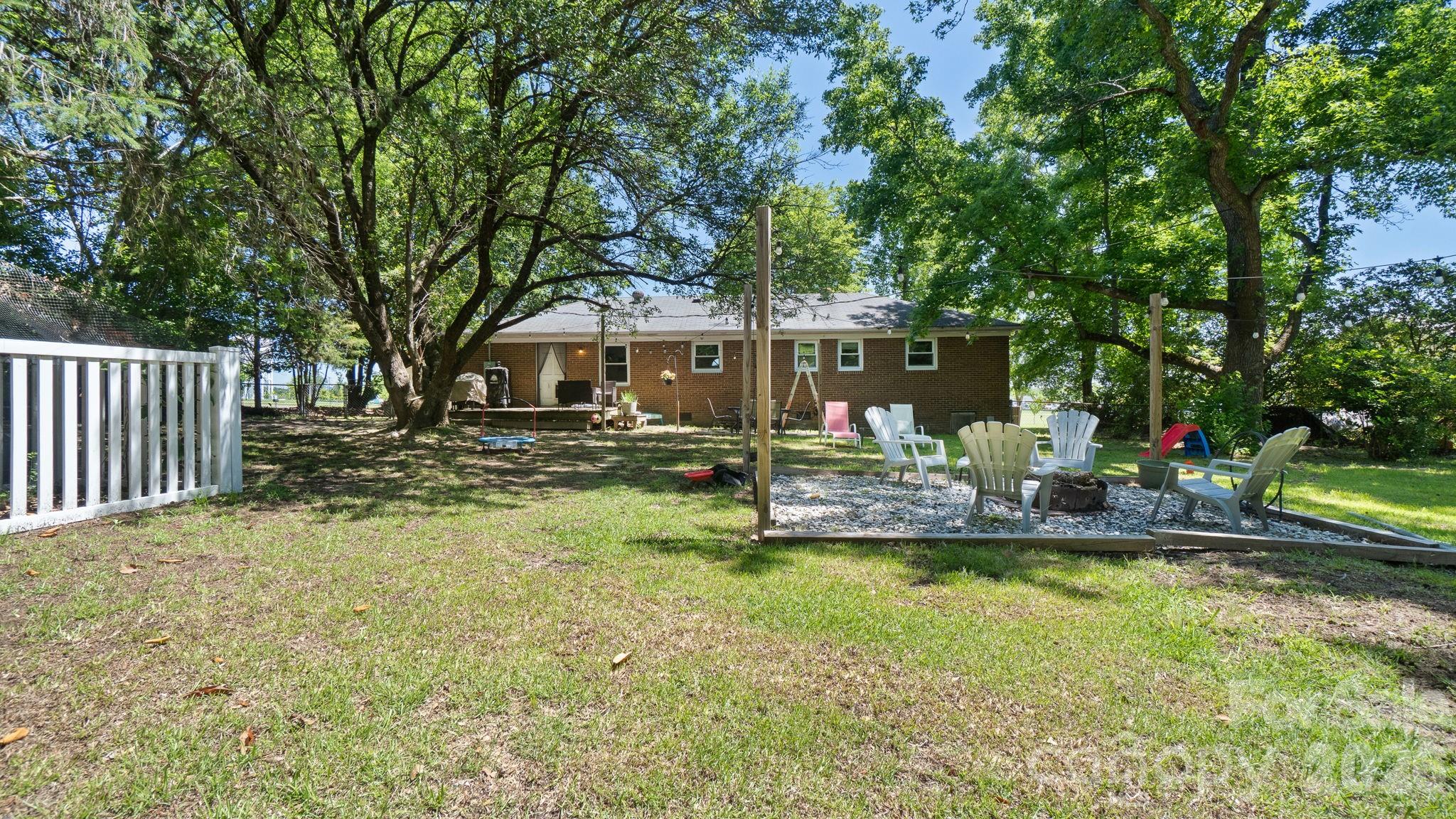 3442 Matthews Indian Trail Road — Matthews