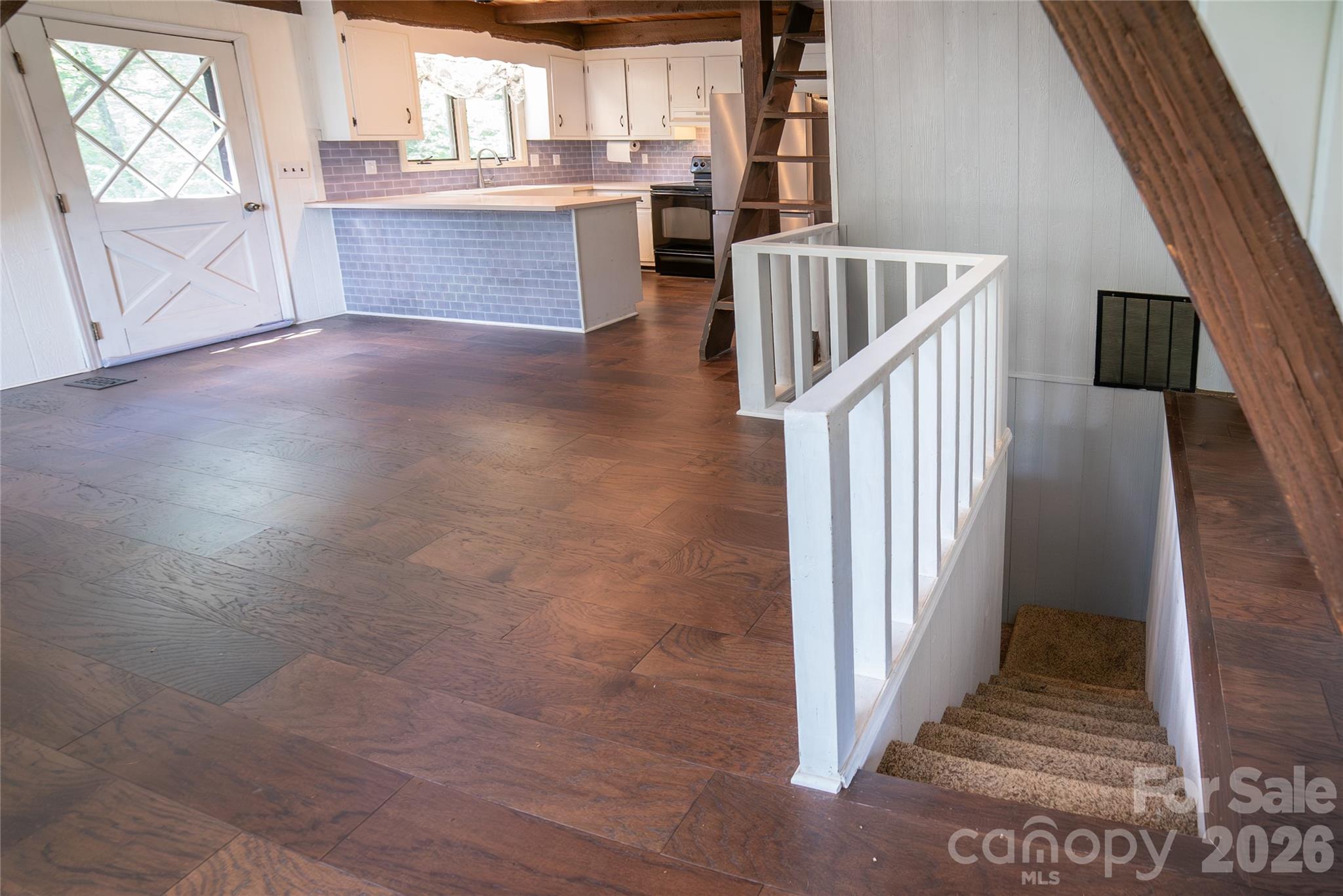 3555 Majestic View Place — Lenoir
