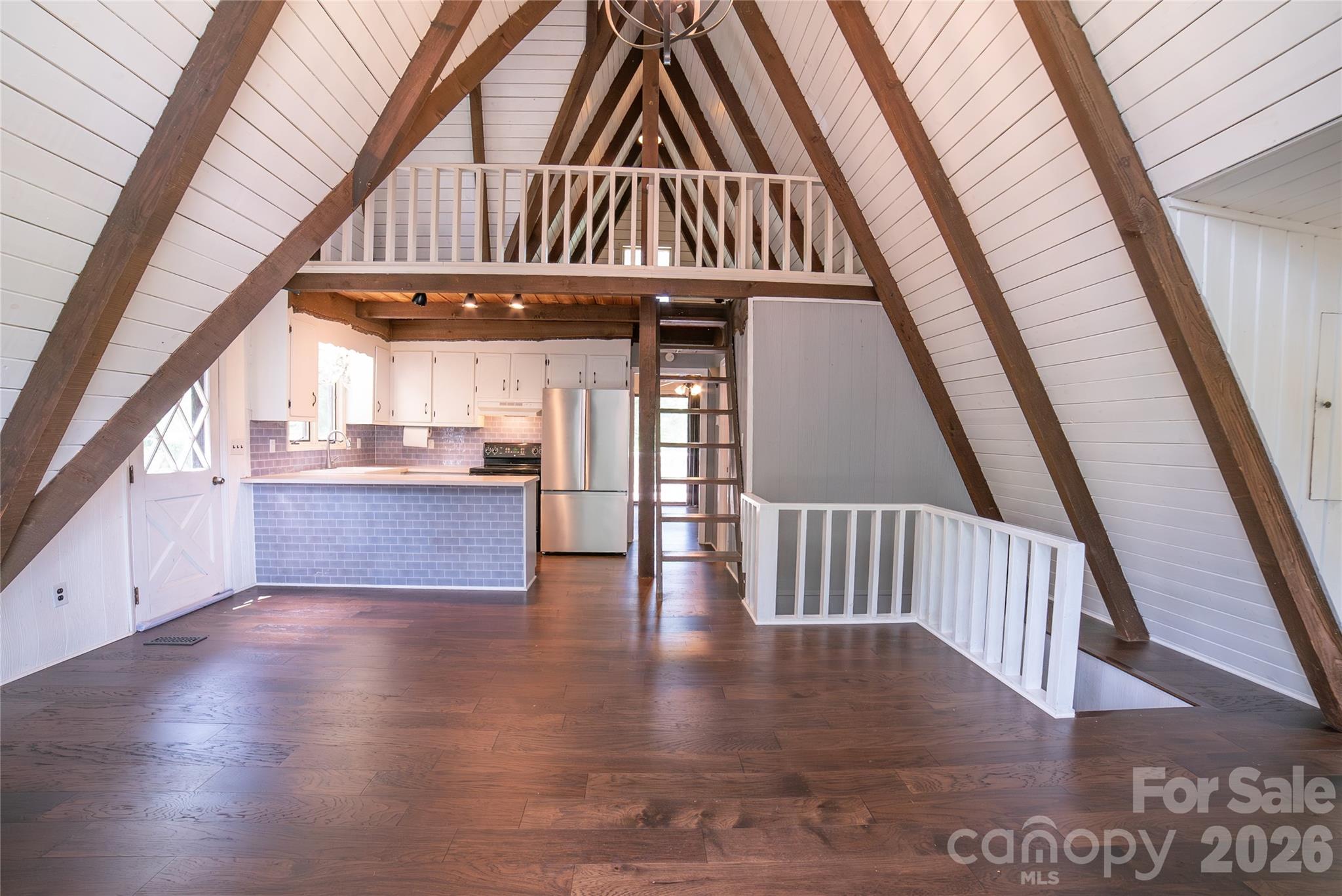 3555 Majestic View Place — Lenoir