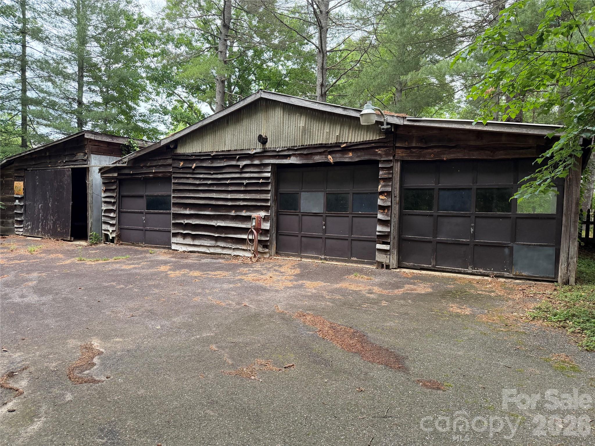 3555 Majestic View Place — Lenoir
