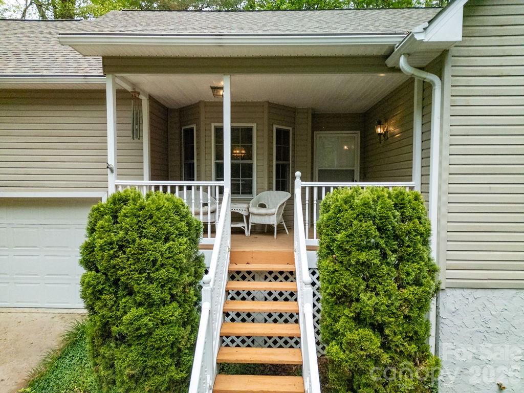 61 Autumn Glen Court — Brevard