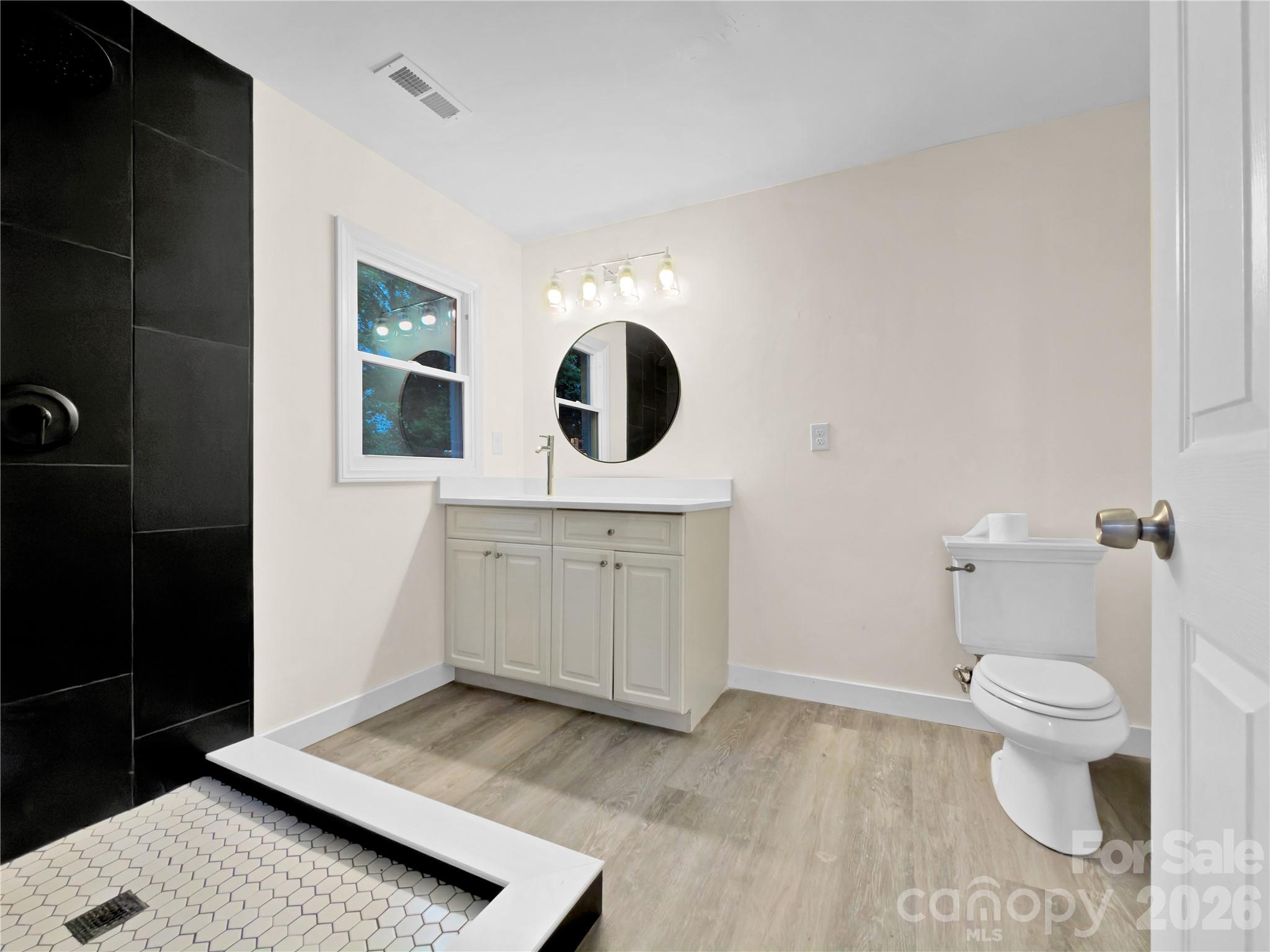 218 Palmer Street NW — Lenoir