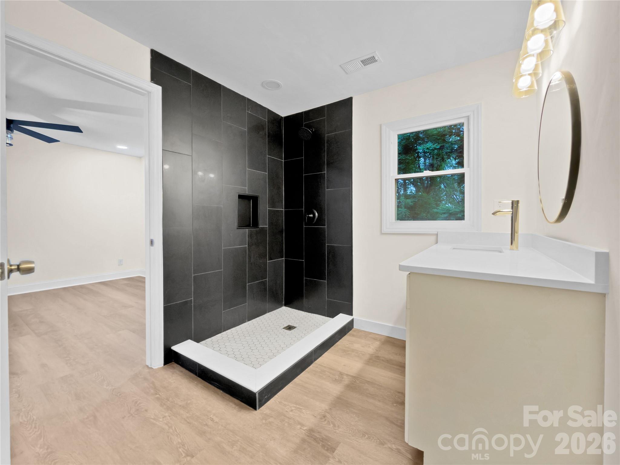 218 Palmer Street NW — Lenoir