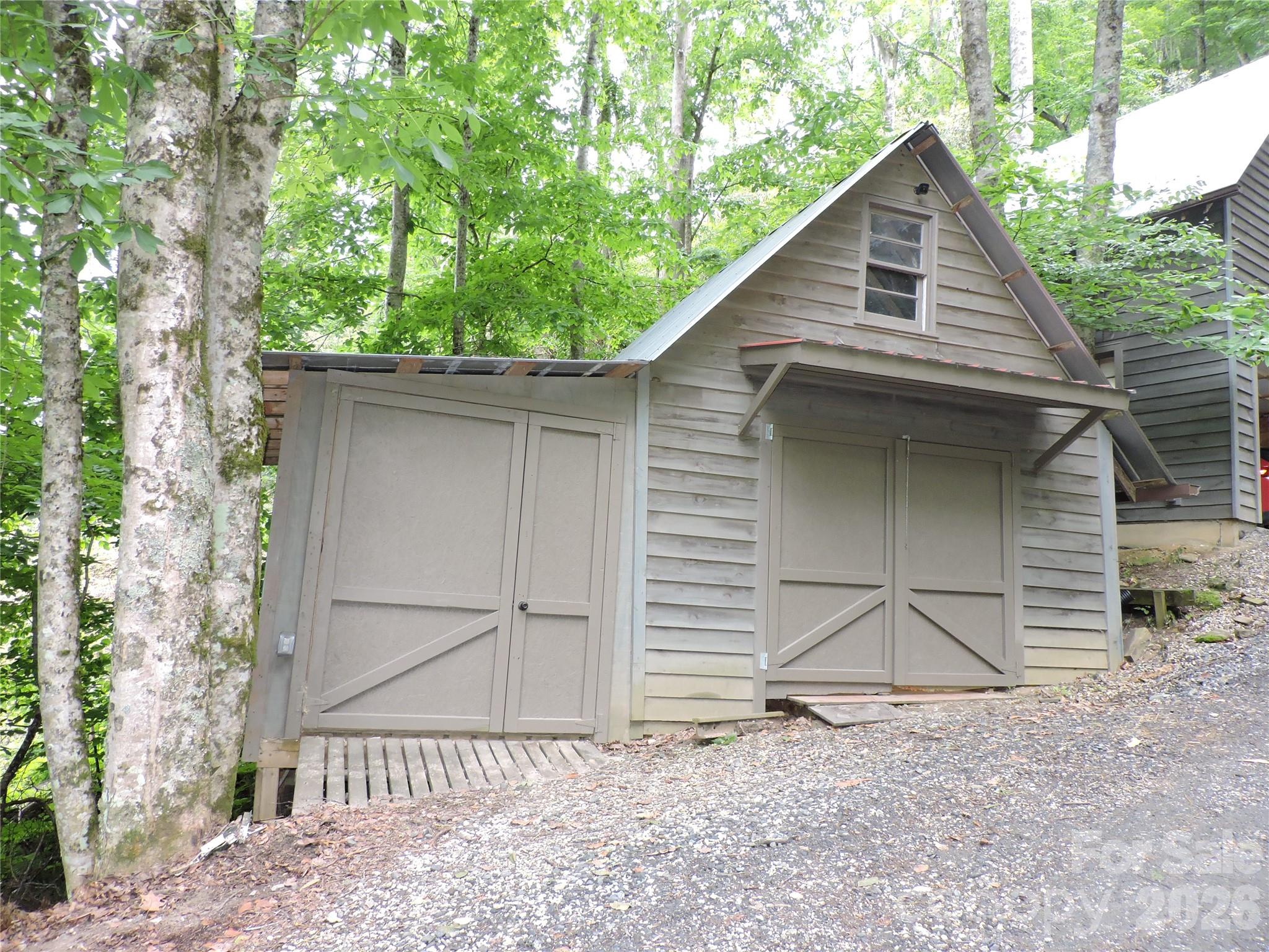 963 Melton Branch Road — Bakersville