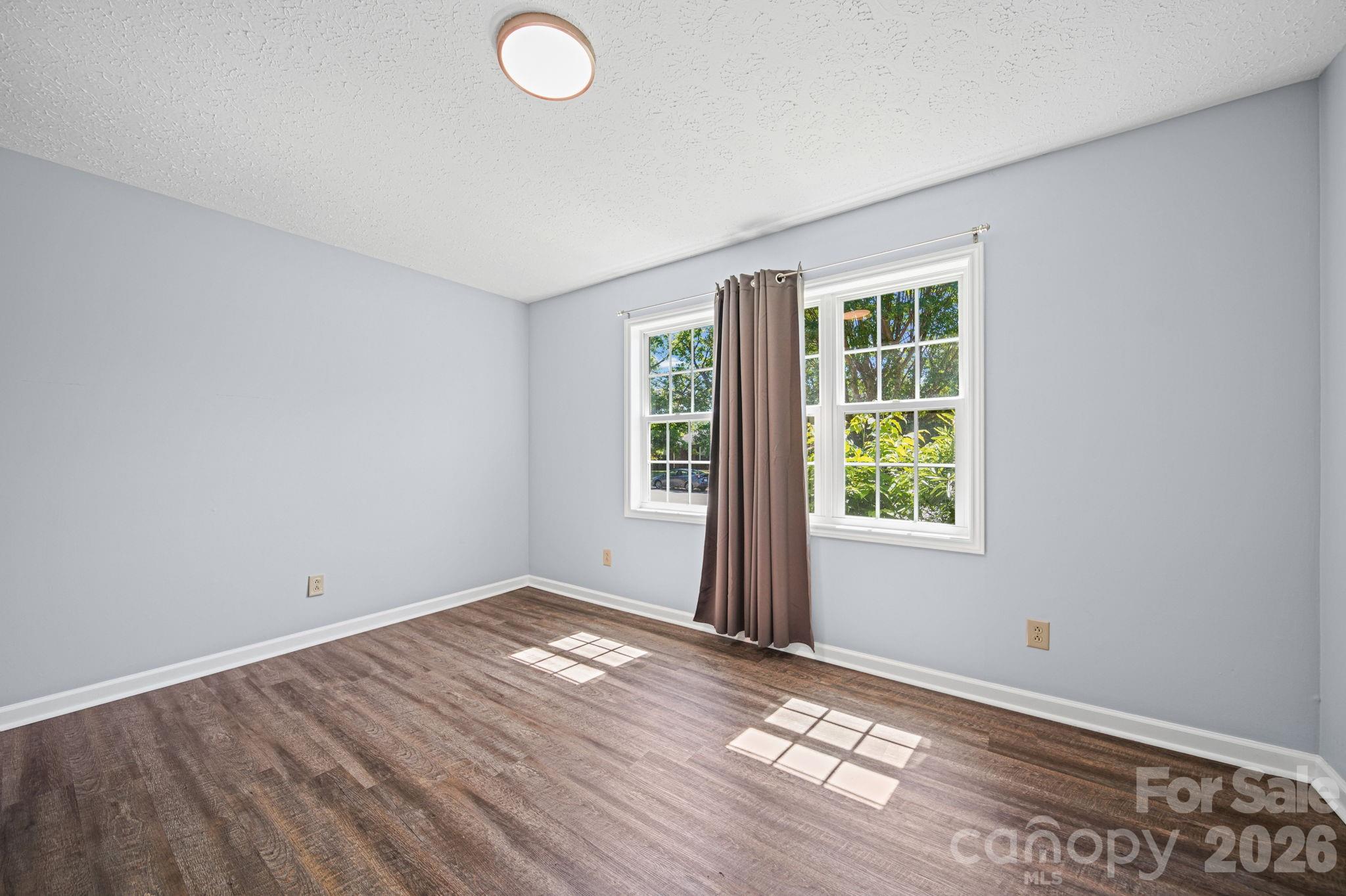 604 Leander Street — Shelby