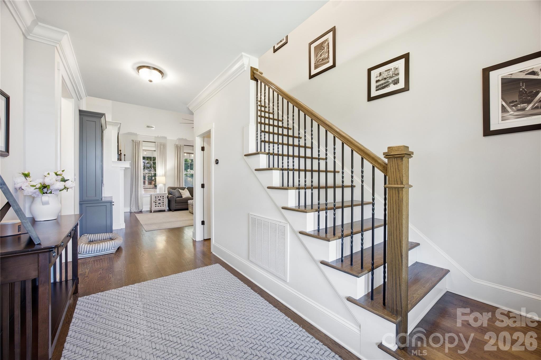 1005 S Point Road — Belmont