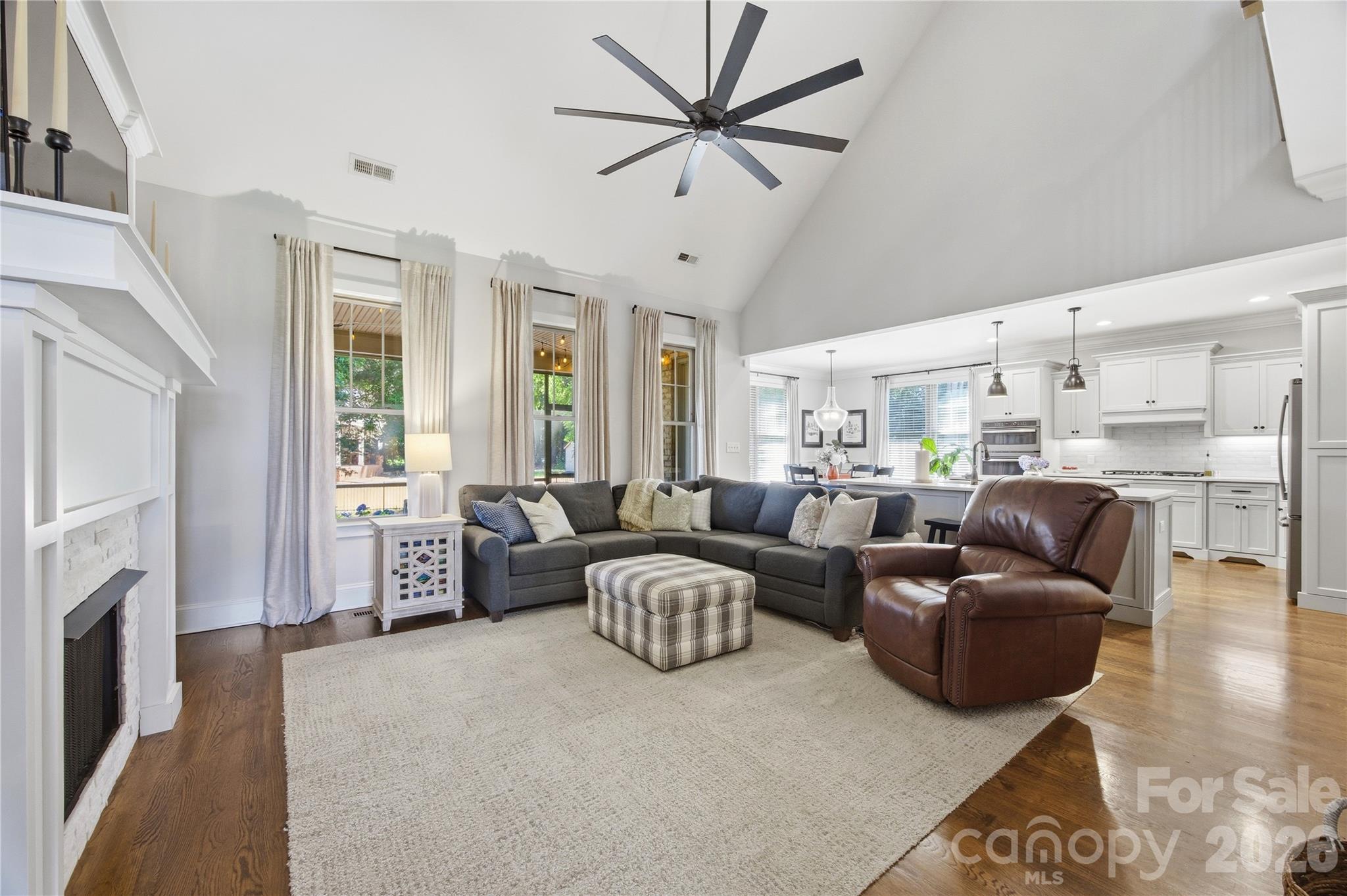 1005 S Point Road — Belmont