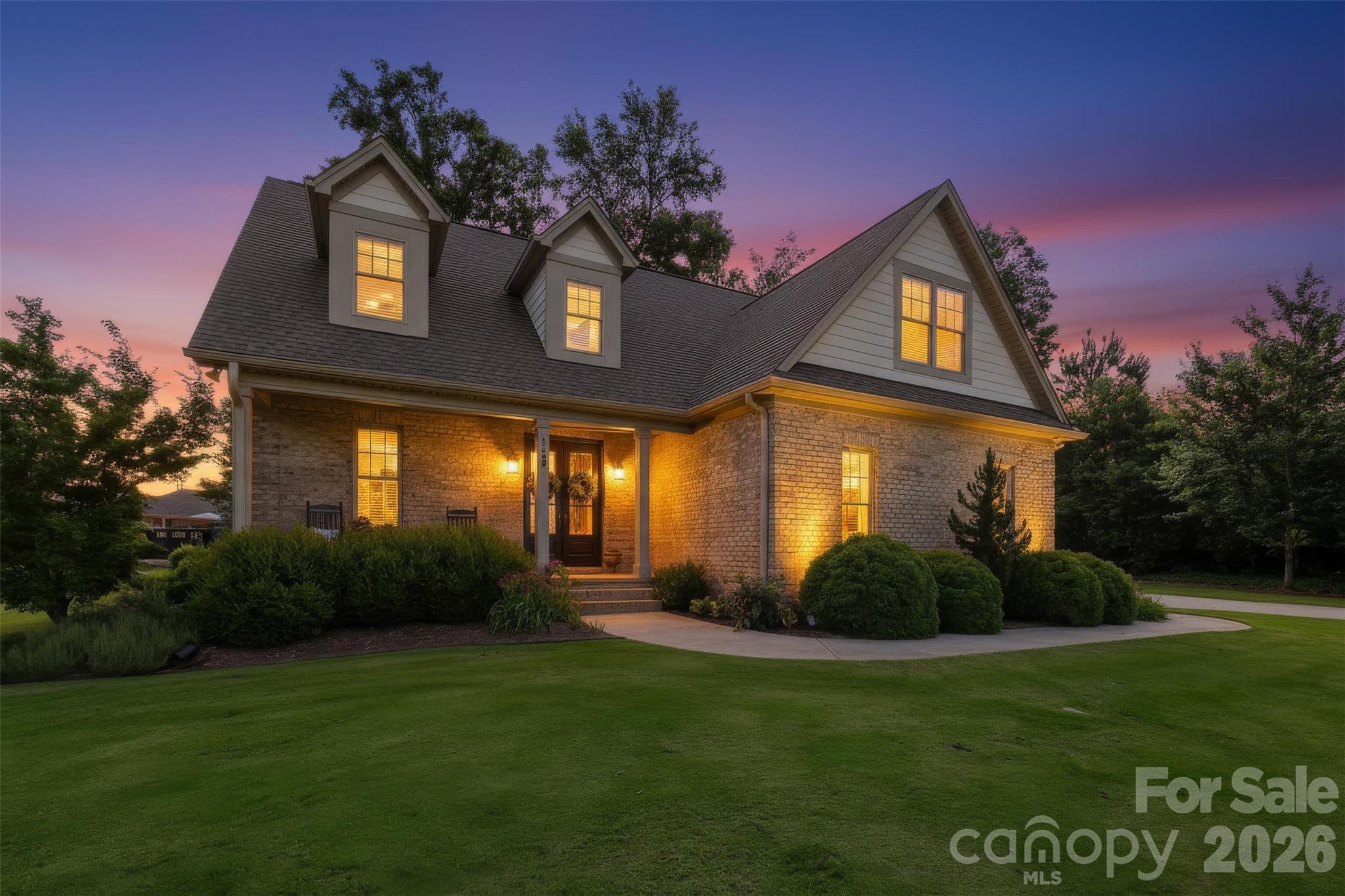 1005 S Point Road — Belmont