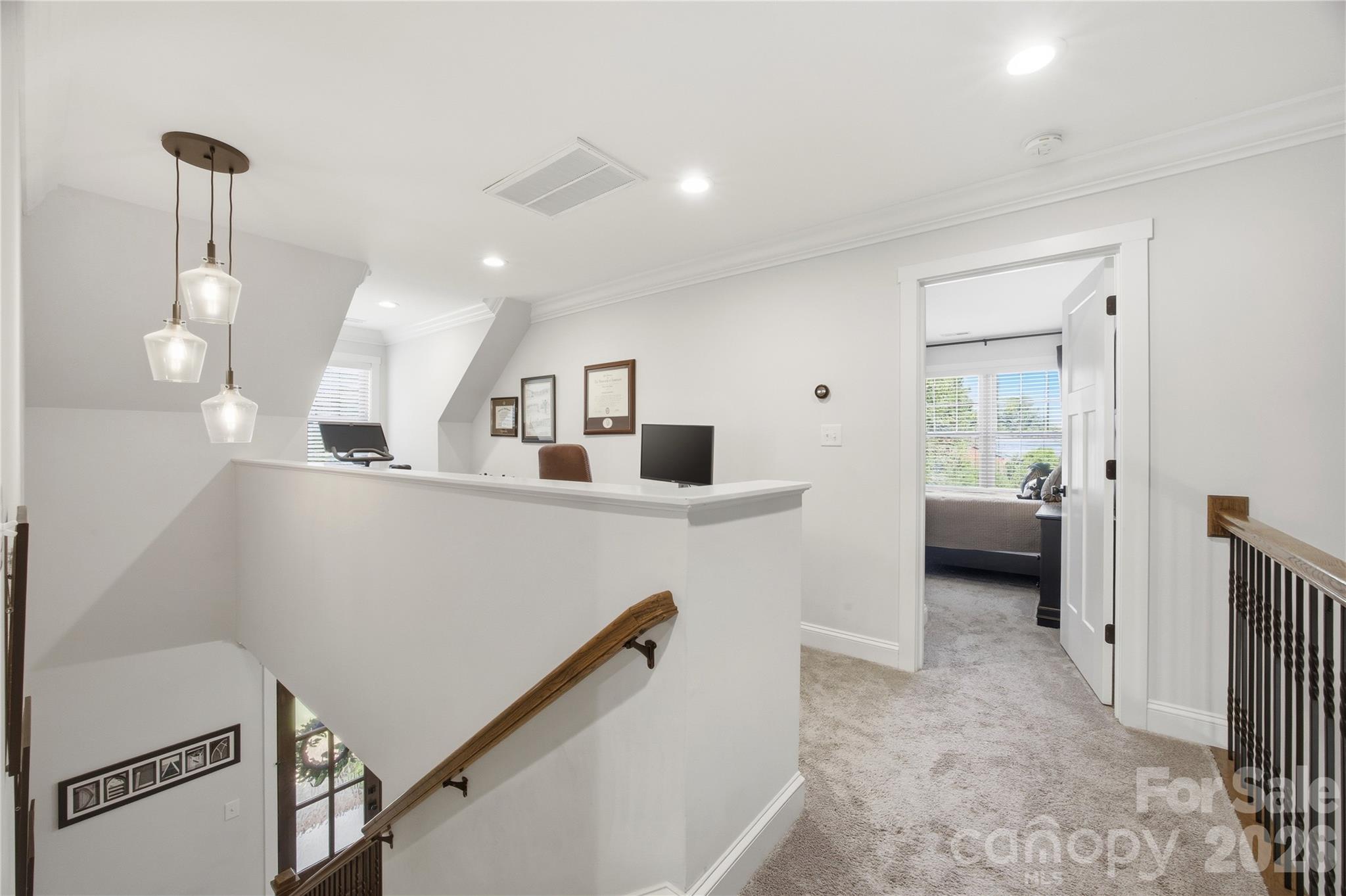 1005 S Point Road — Belmont
