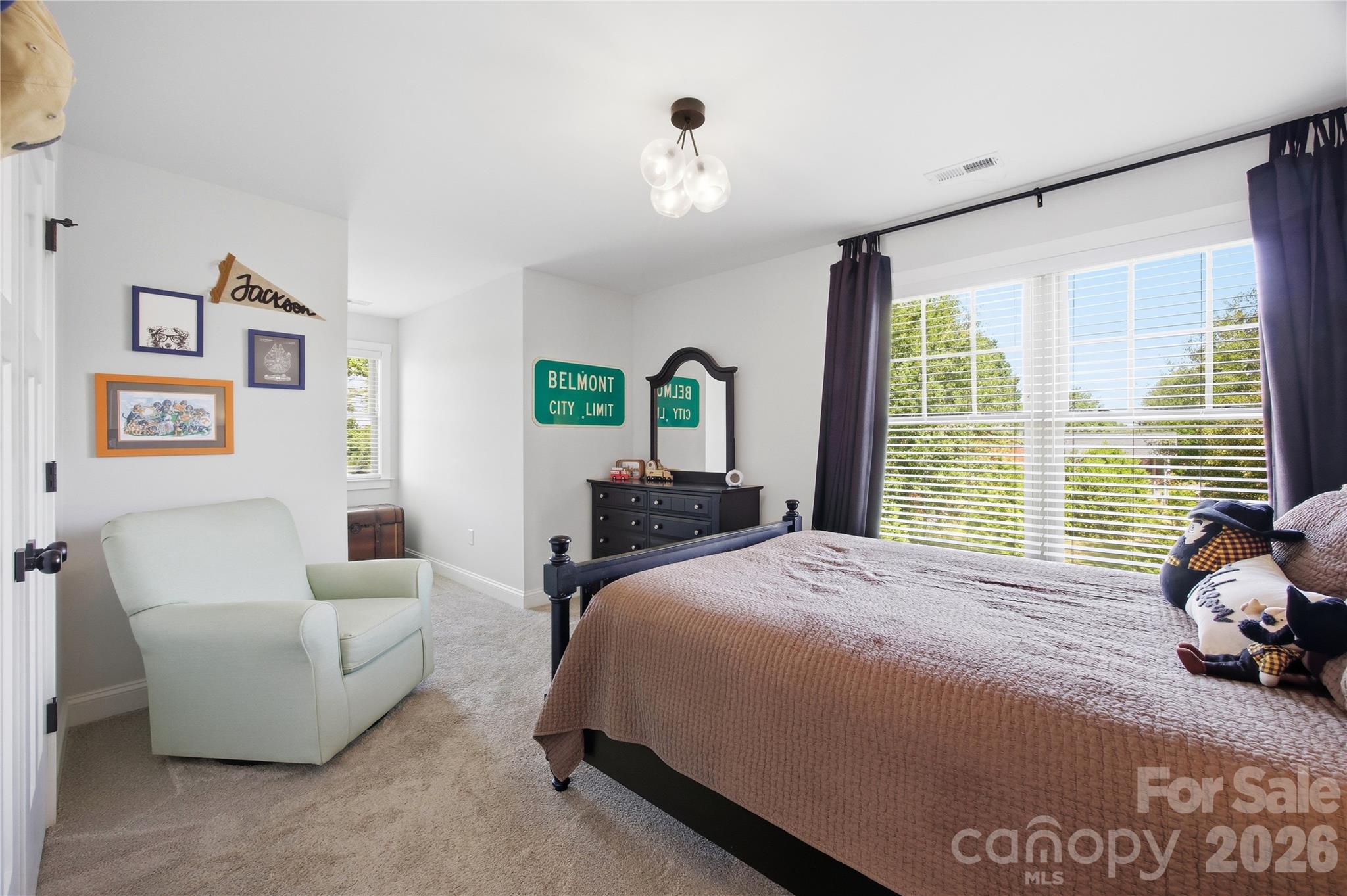 1005 S Point Road — Belmont