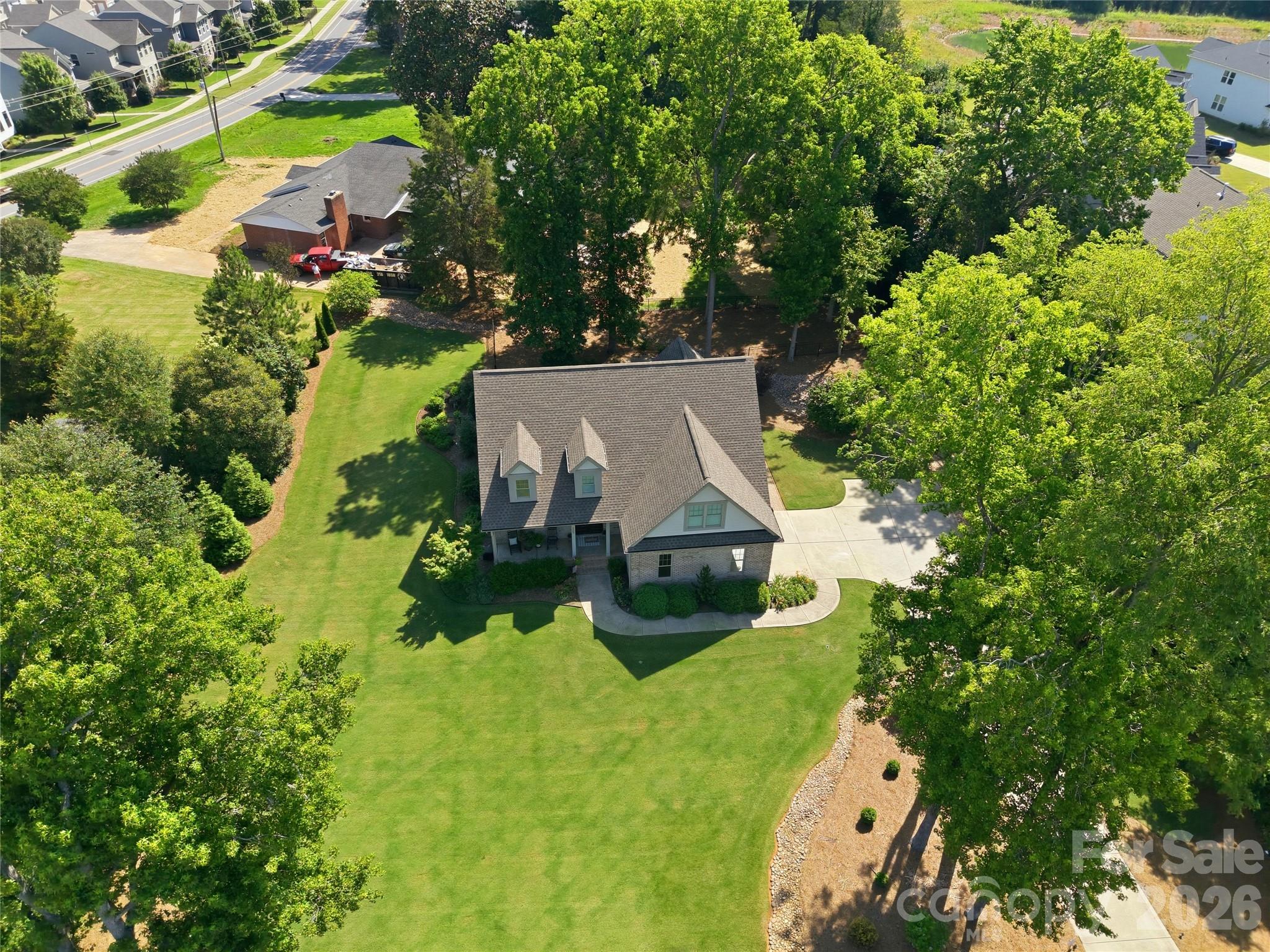 1005 S Point Road — Belmont