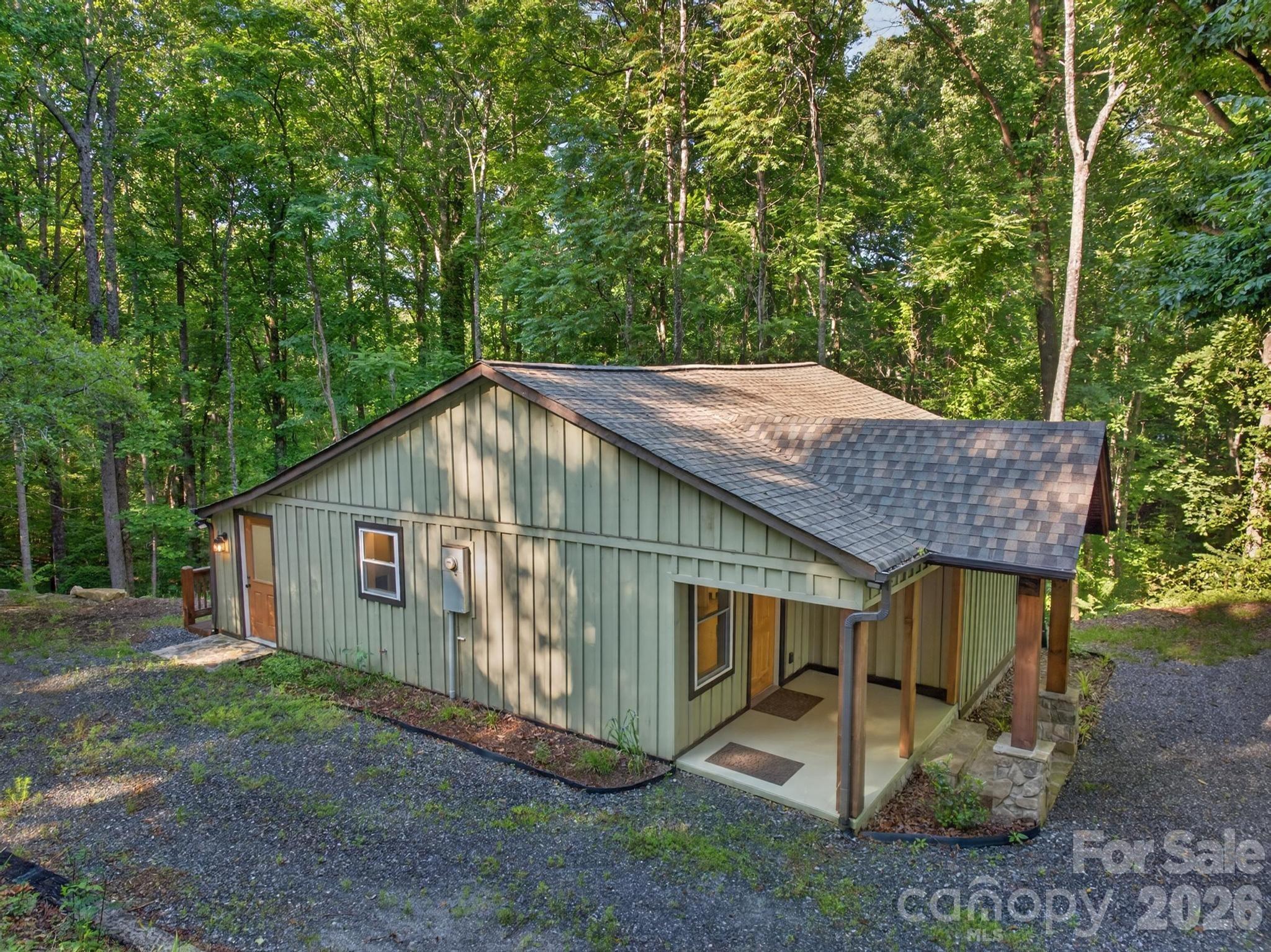 2448 Alfred Hartley Road — Lenoir