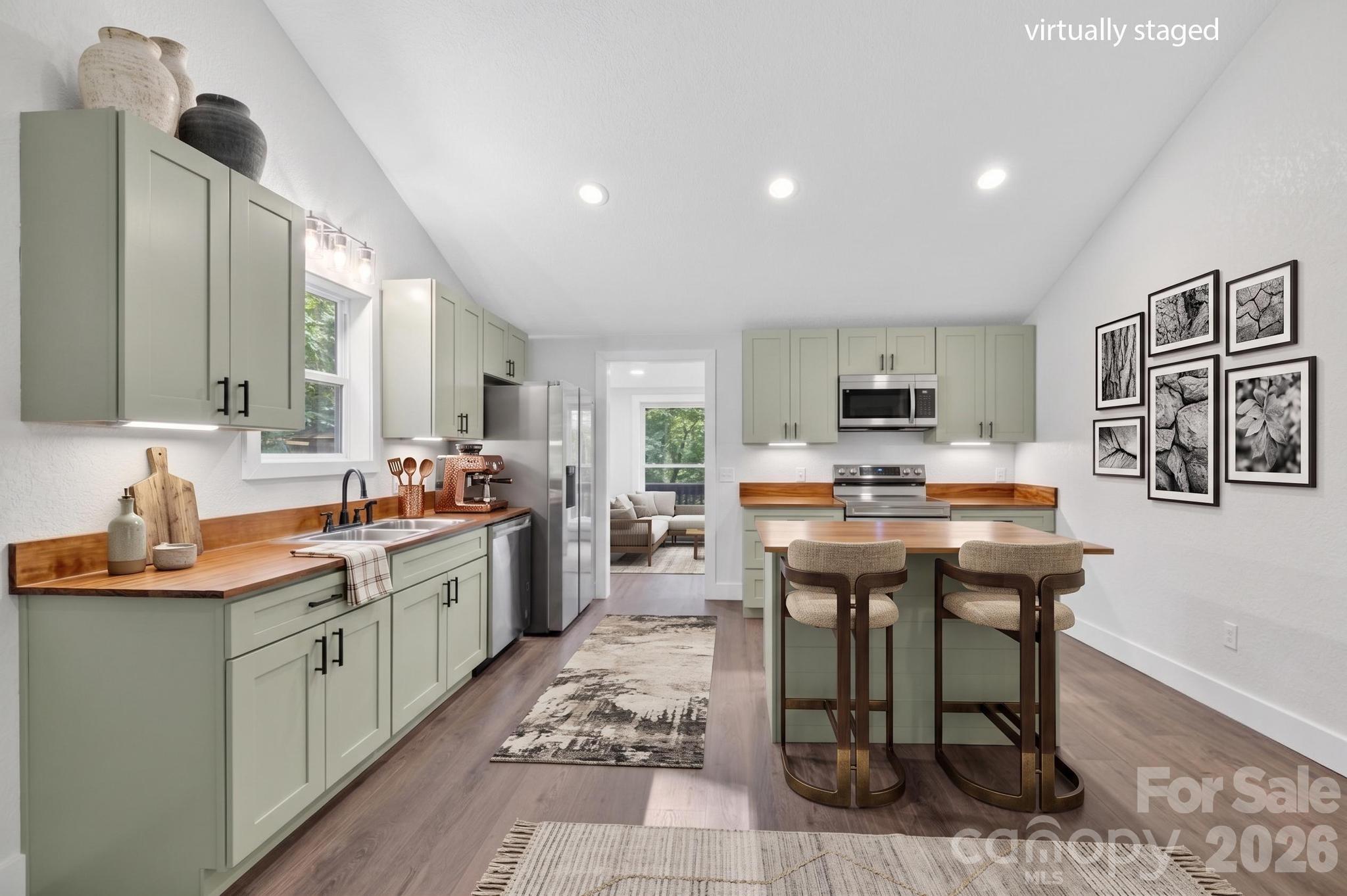 2448 Alfred Hartley Road — Lenoir