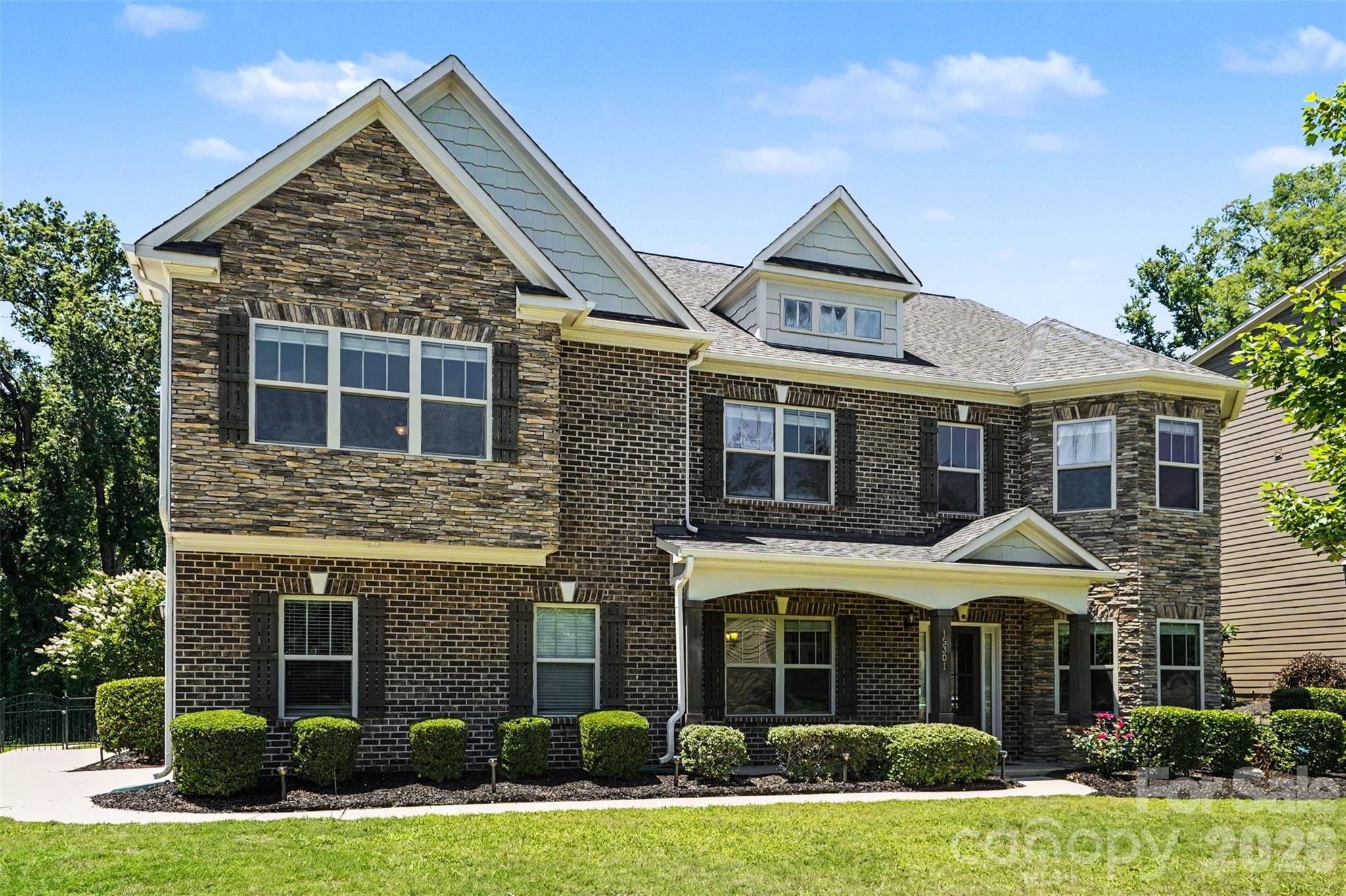 15301 Guthrie Drive — Huntersville