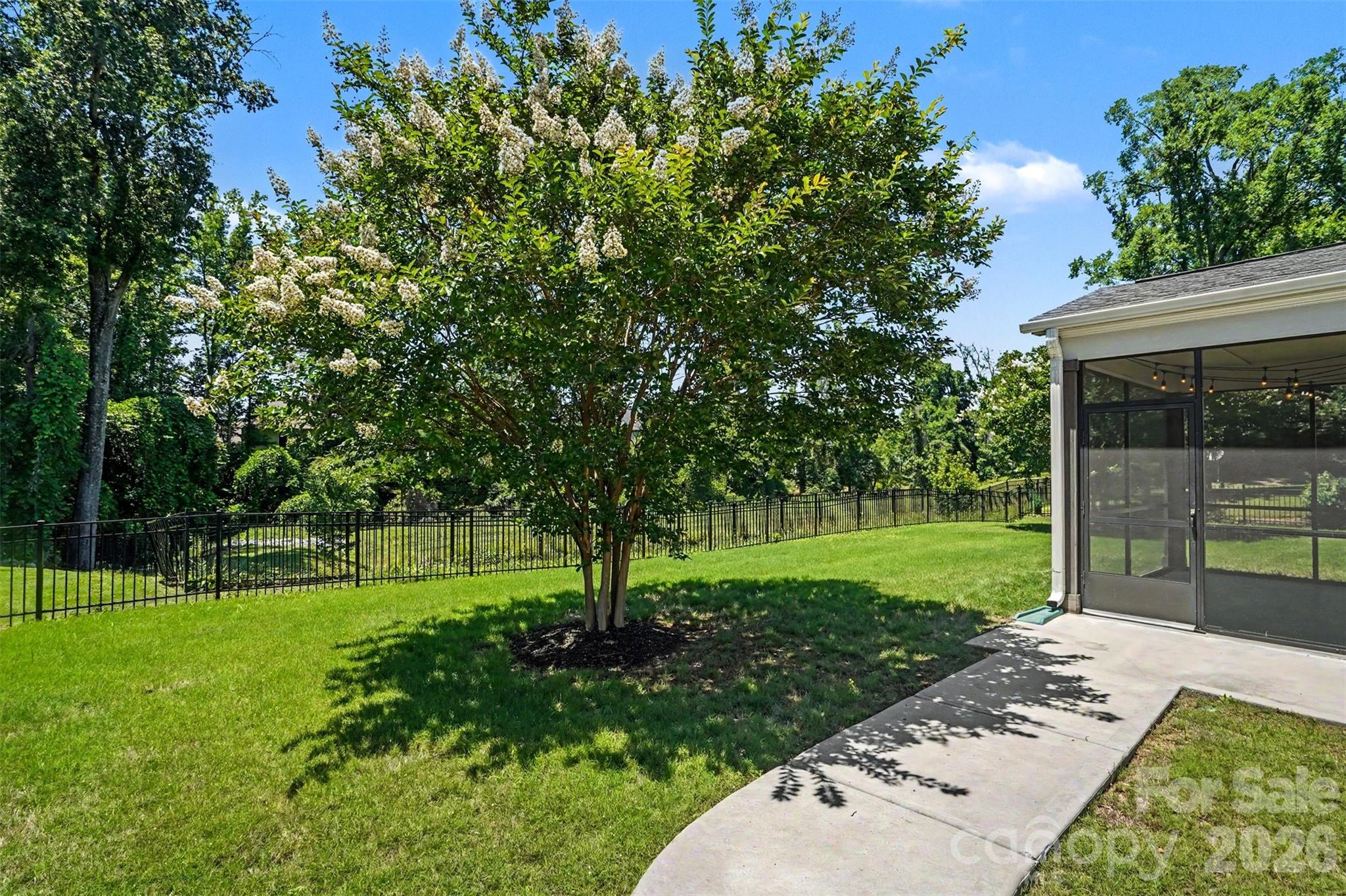 15301 Guthrie Drive — Huntersville