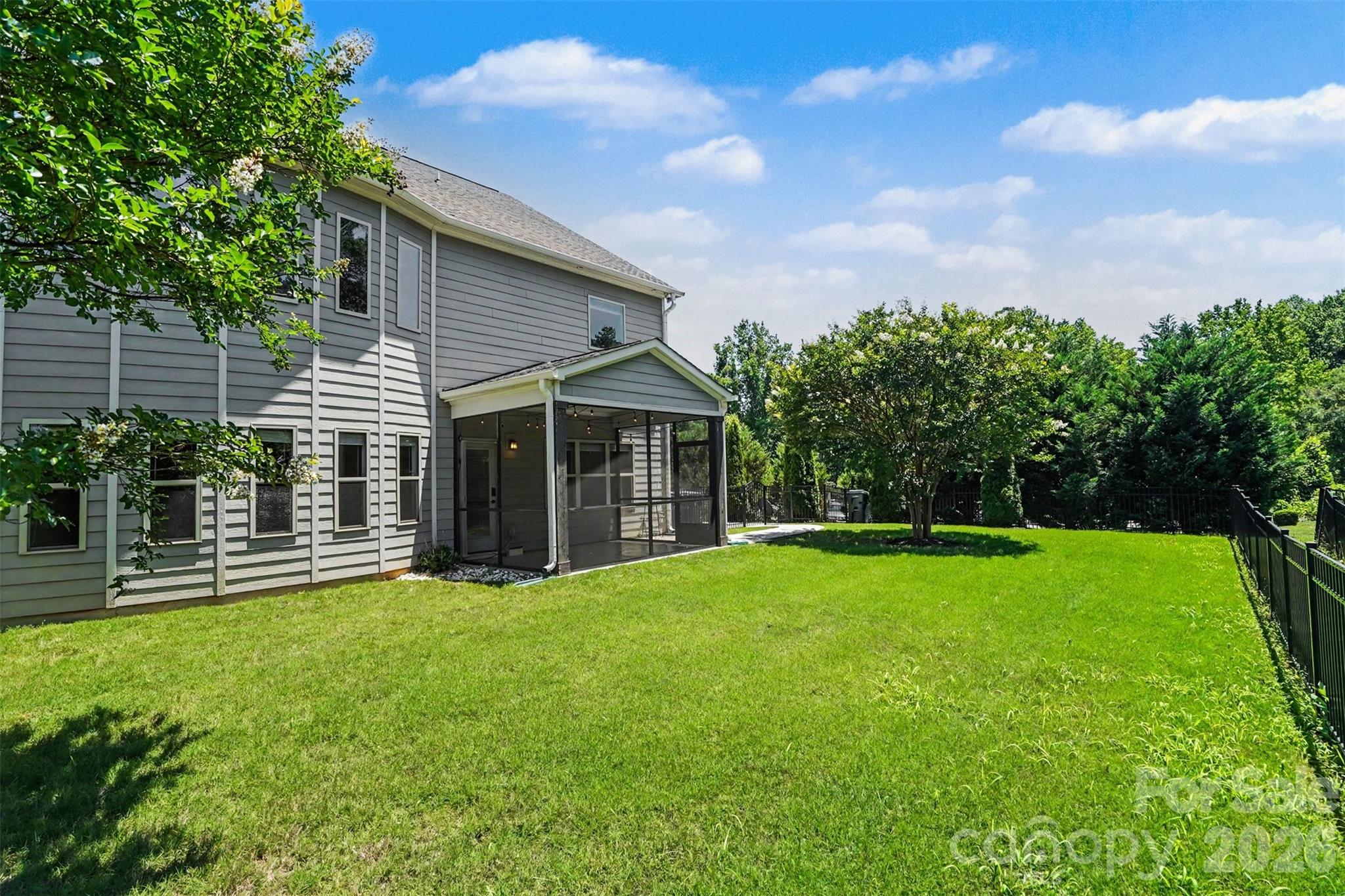 15301 Guthrie Drive — Huntersville
