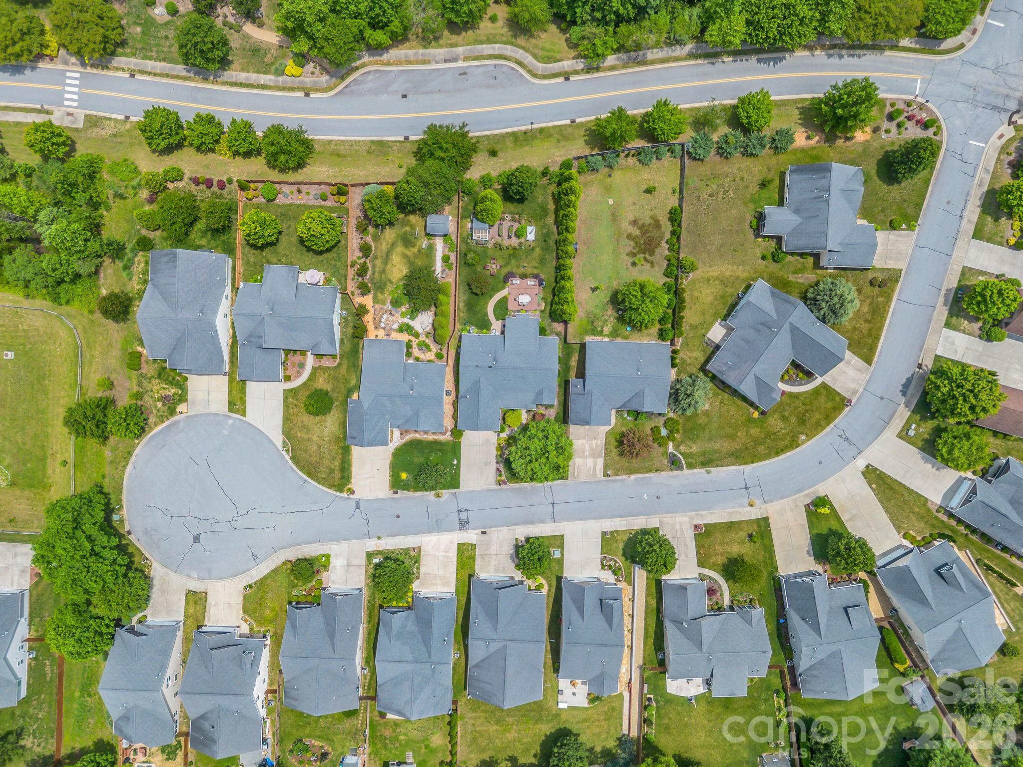 74 Foxtail Court — Hendersonville