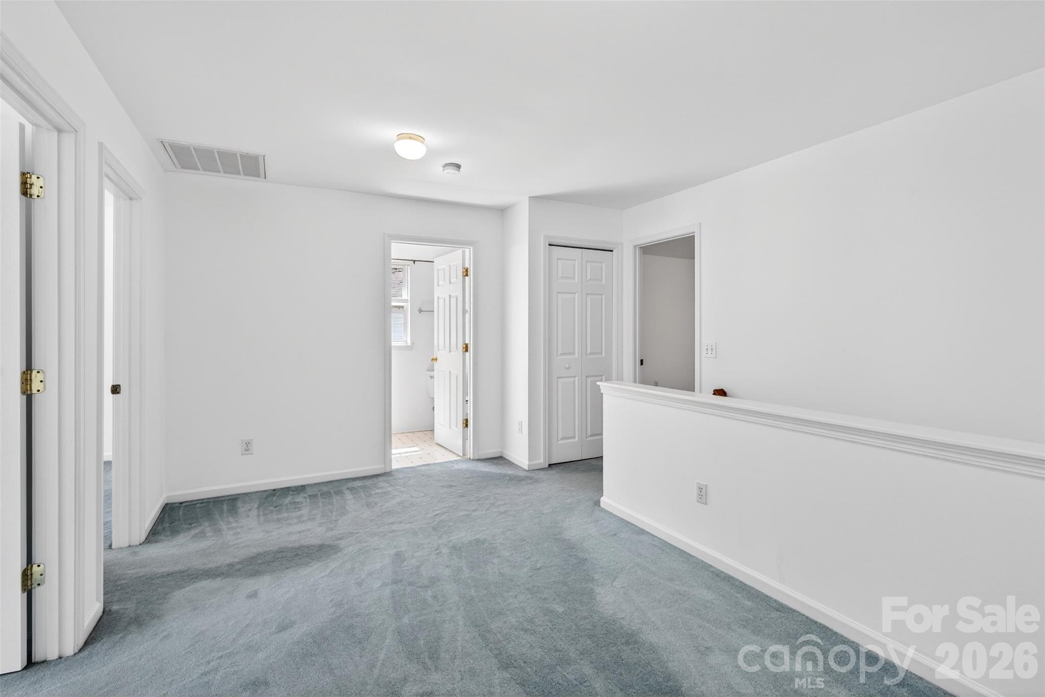2539 Thornfield Road — Charlotte