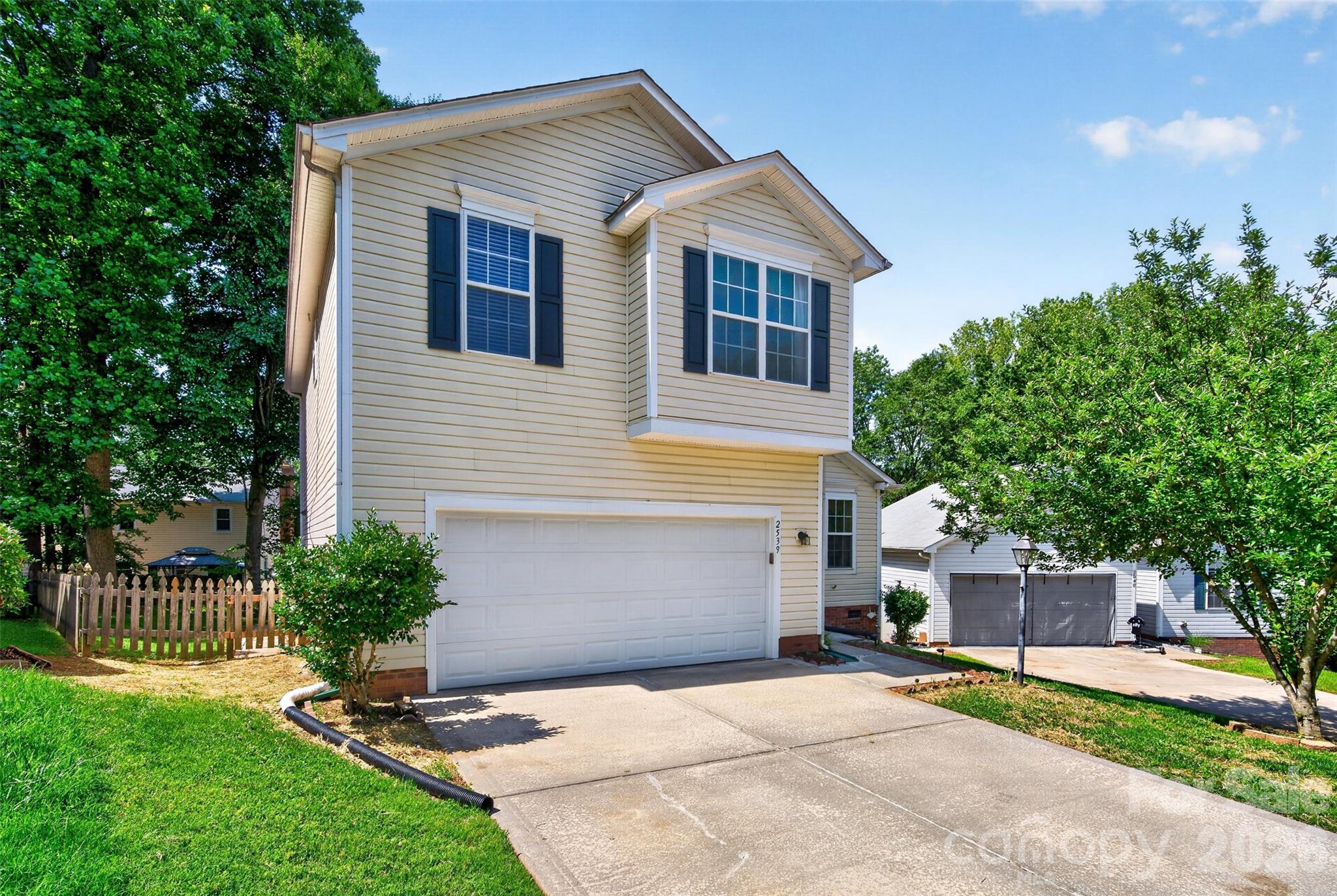 2539 Thornfield Road — Charlotte