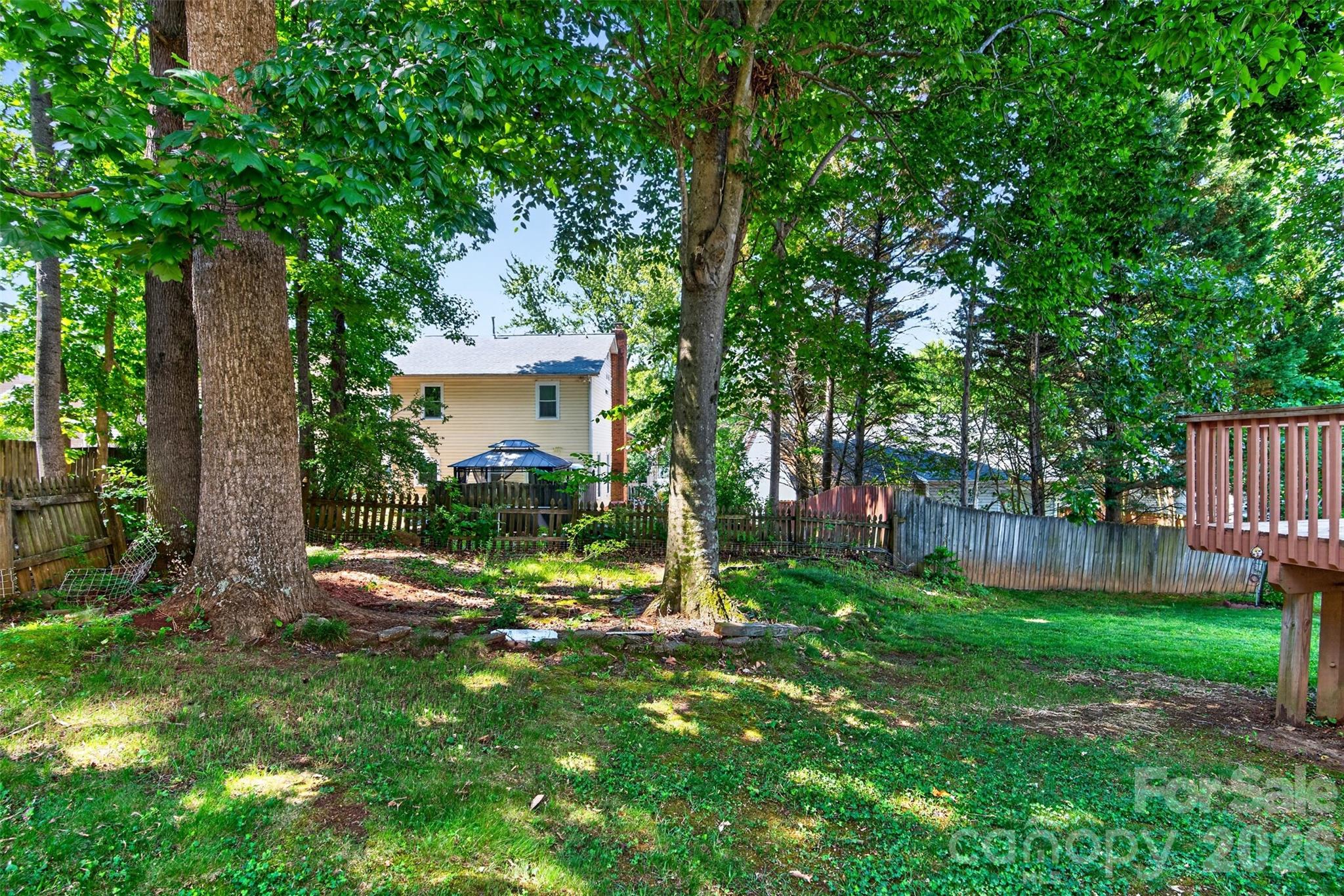 2539 Thornfield Road — Charlotte