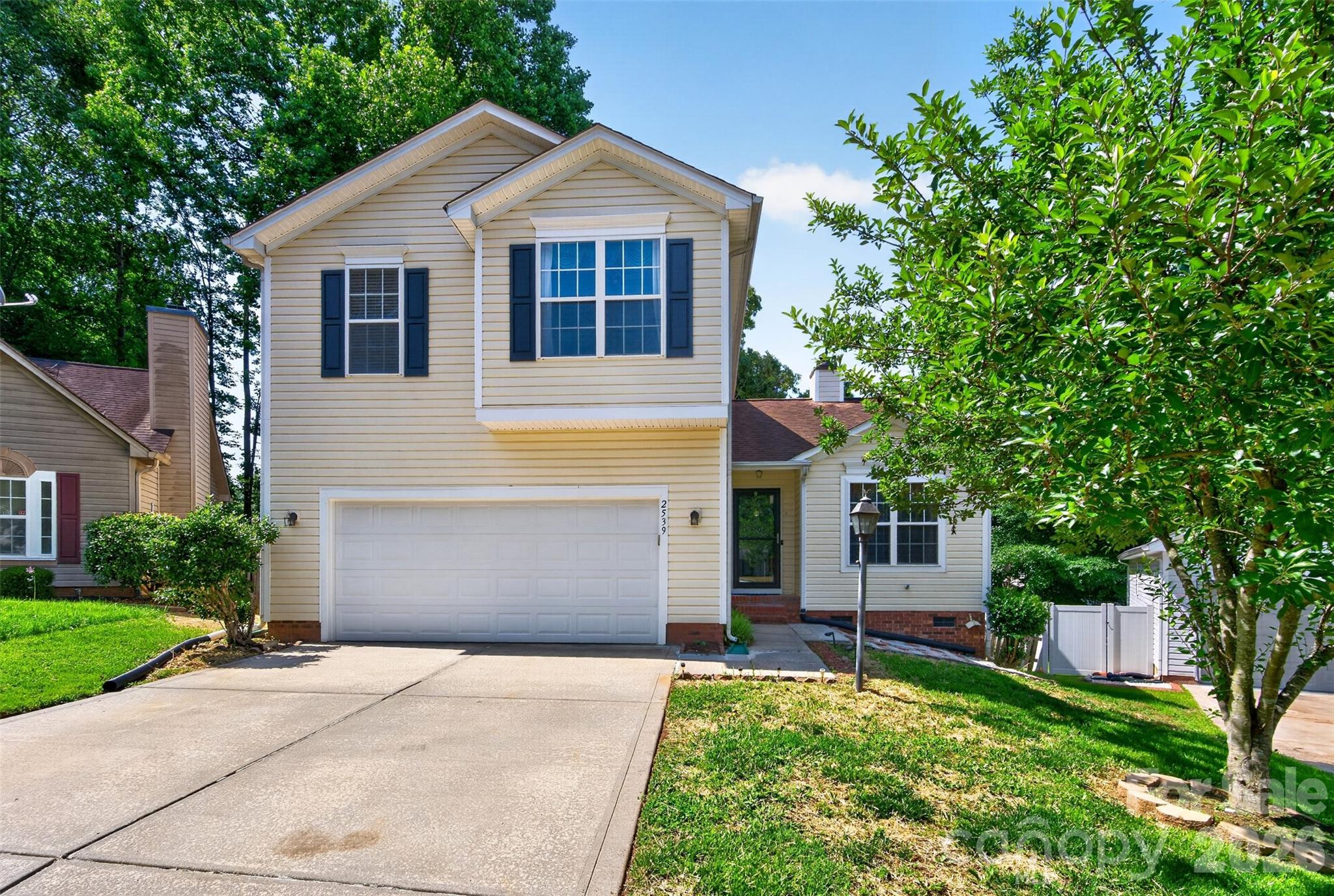 2539 Thornfield Road — Charlotte