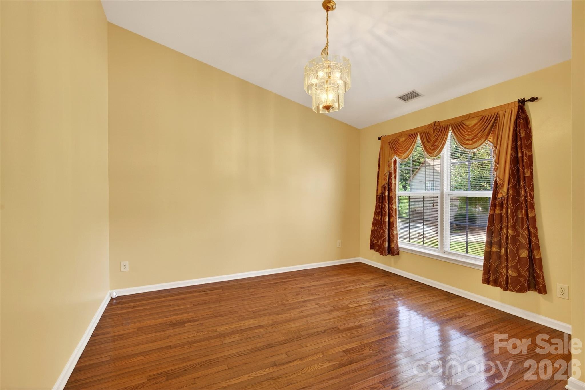 2539 Thornfield Road — Charlotte