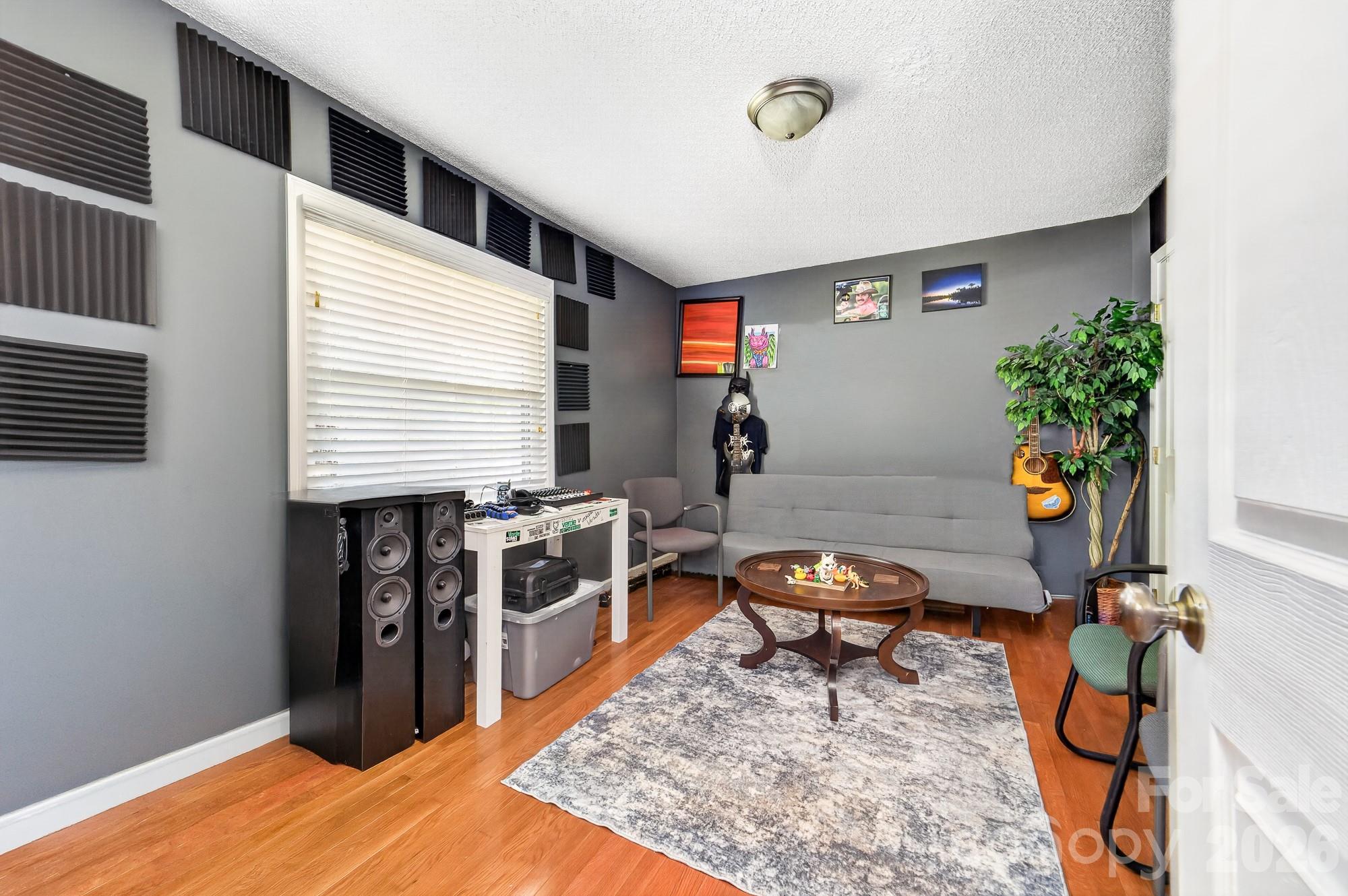 206 Eagle Road — Belmont