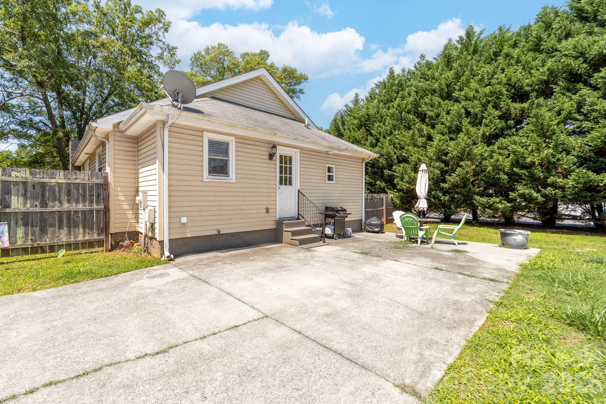 206 Eagle Road — Belmont
