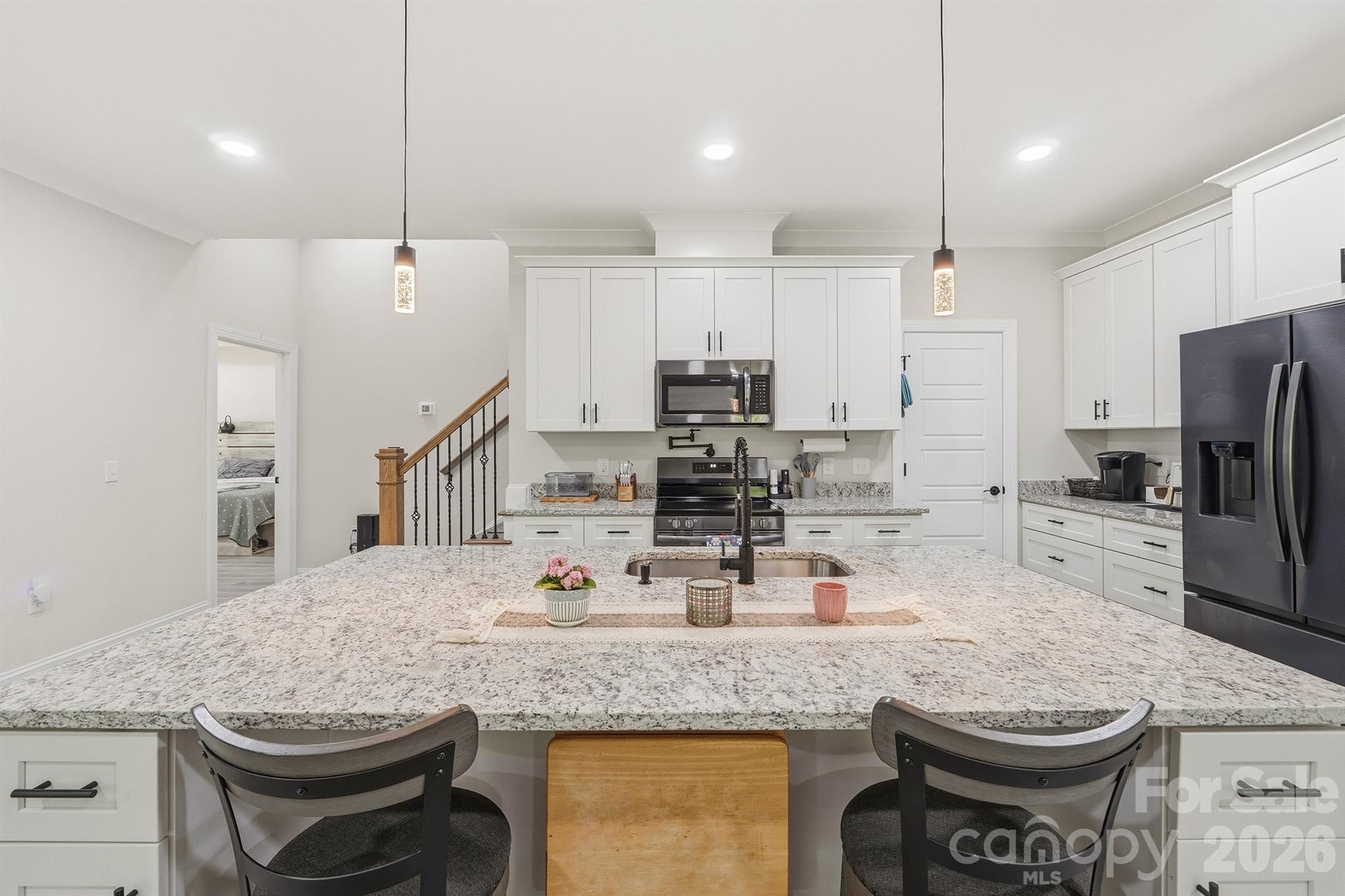 413 Lakewood Drive — Lexington
